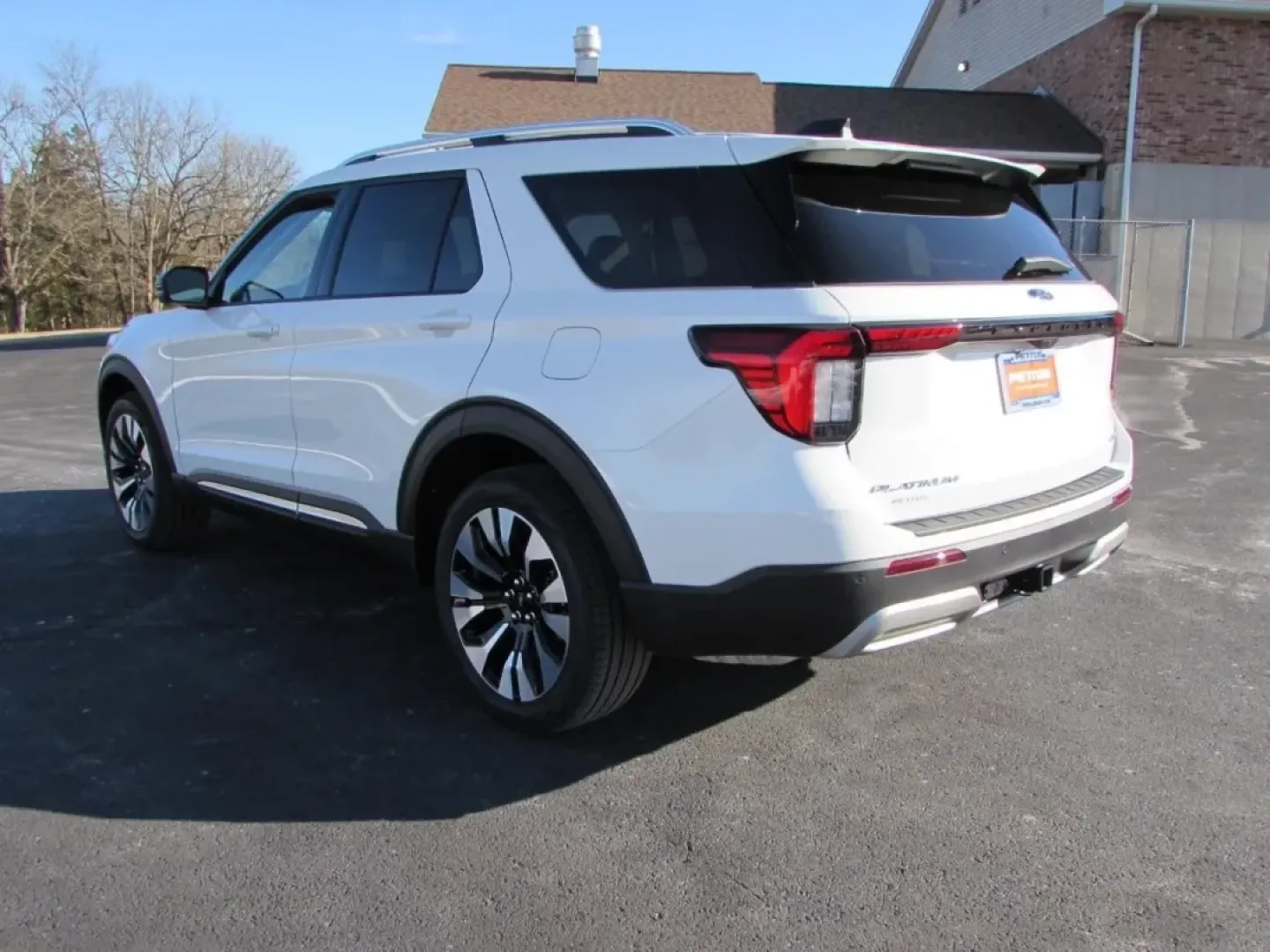 2026 /Salt Crystal/Onyx Ford Explorer Platinum (1FMUK8HH5TG) with an 2.3L EcoBoost I-4 engine, Automatic transmission, located at 12836 Highway 21, De Soto, MO, 63020, (636) 337-7777, 38.151867, -90.575615 - Build your next chapter around comfort, confidence, and room to roam-because a three-row SUV should make weekday carpools feel easy and weekend escapes feel effortless. This **2026 Ford Explorer Platinum** is a near-new, road-trip-ready SUV that fits life in and around De Soto, whether you're commut - Photo#9