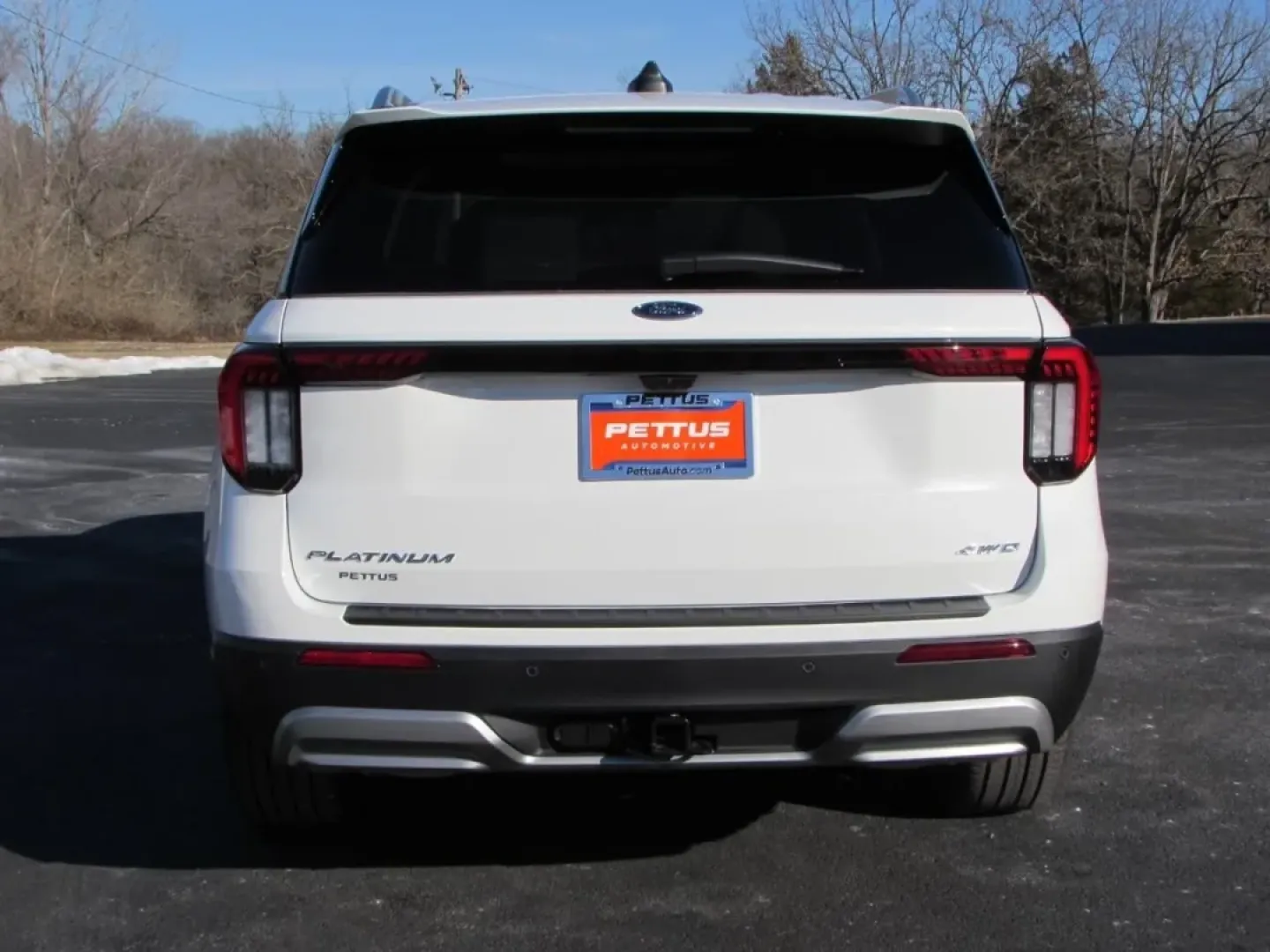 2026 /Salt Crystal/Onyx Ford Explorer Platinum (1FMUK8HH5TG) with an 2.3L EcoBoost I-4 engine, Automatic transmission, located at 12836 Highway 21, De Soto, MO, 63020, (636) 337-7777, 38.151867, -90.575615 - Build your next chapter around comfort, confidence, and room to roam-because a three-row SUV should make weekday carpools feel easy and weekend escapes feel effortless. This **2026 Ford Explorer Platinum** is a near-new, road-trip-ready SUV that fits life in and around De Soto, whether you're commut - Photo#10