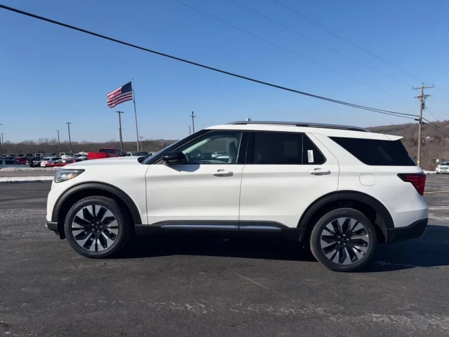 2026 /Salt Crystal/Onyx Ford Explorer Platinum (1FMUK8HH5TG) with an 2.3L EcoBoost I-4 engine, Automatic transmission, located at 12836 Highway 21, De Soto, MO, 63020, (636) 337-7777, 38.151867, -90.575615 - Build your next chapter around comfort, confidence, and room to roam-because a three-row SUV should make weekday carpools feel easy and weekend escapes feel effortless. This **2026 Ford Explorer Platinum** is a near-new, road-trip-ready SUV that fits life in and around De Soto, whether you're commut - Photo#1
