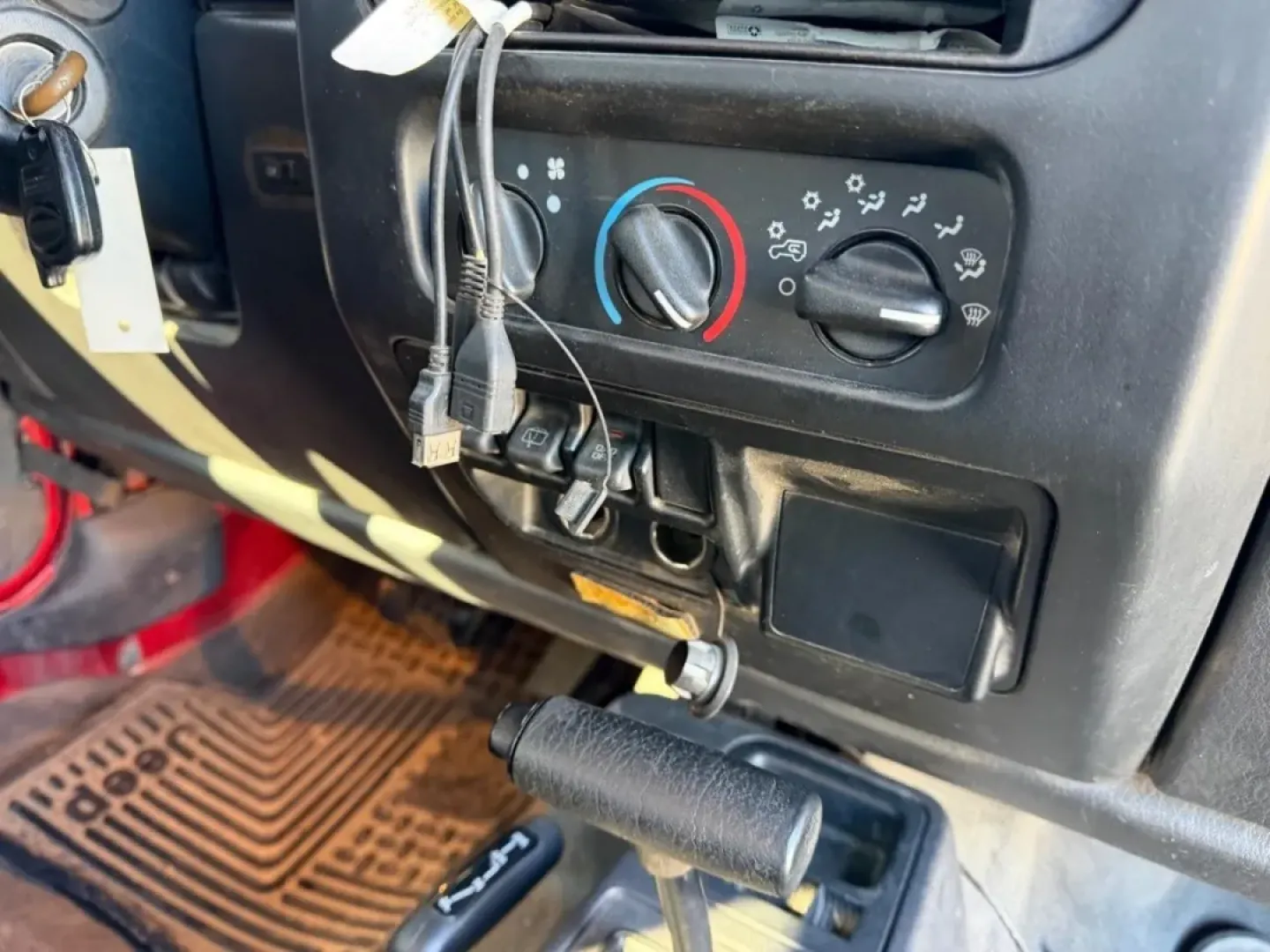 2004 /Dark Gray Cloth Jeep Wrangler Unlimited (1J4FA49S54P) with an 4.0L SMPI I6 engine, Automatic transmission, located at 970 Woodlawn Dr., Farmington, MO, 63640, (573) 431-7800, 37.825642, -90.468674 - Weekend trails, lake days, and top-down backroad drives are what the Jeep Wrangler was built for-and this 2004 Jeep Wrangler Sport makes it easy to turn an ordinary Saturday into an Ozarks-style adventure. With classic Wrangler simplicity, true Four Wheel Drive capability, and just 84,802 miles, it' - Photo#15