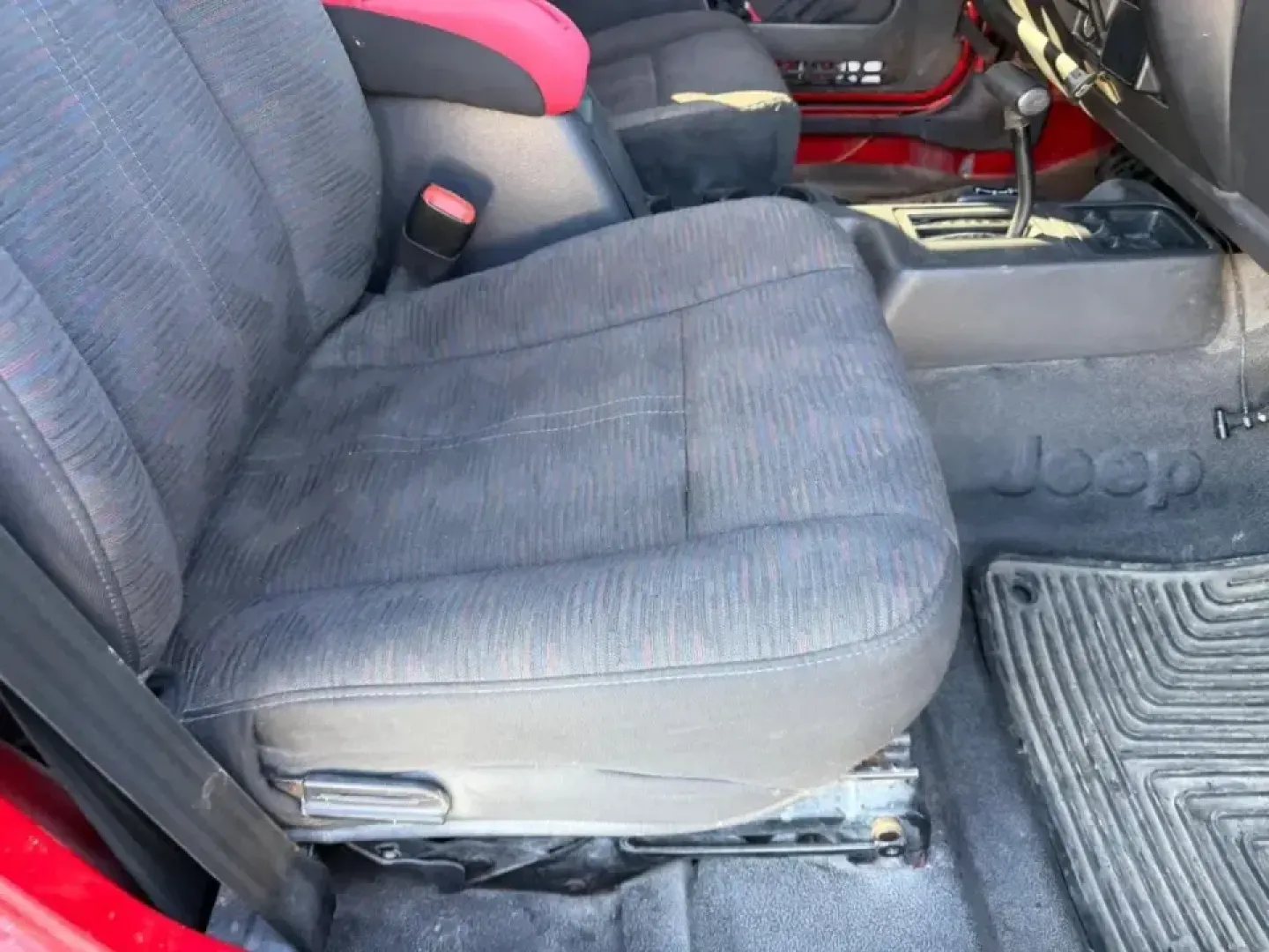 2004 /Dark Gray Cloth Jeep Wrangler Unlimited (1J4FA49S54P) with an 4.0L SMPI I6 engine, Automatic transmission, located at 970 Woodlawn Dr., Farmington, MO, 63640, (573) 431-7800, 37.825642, -90.468674 - Weekend trails, lake days, and top-down backroad drives are what the Jeep Wrangler was built for-and this 2004 Jeep Wrangler Sport makes it easy to turn an ordinary Saturday into an Ozarks-style adventure. With classic Wrangler simplicity, true Four Wheel Drive capability, and just 84,802 miles, it' - Photo#18