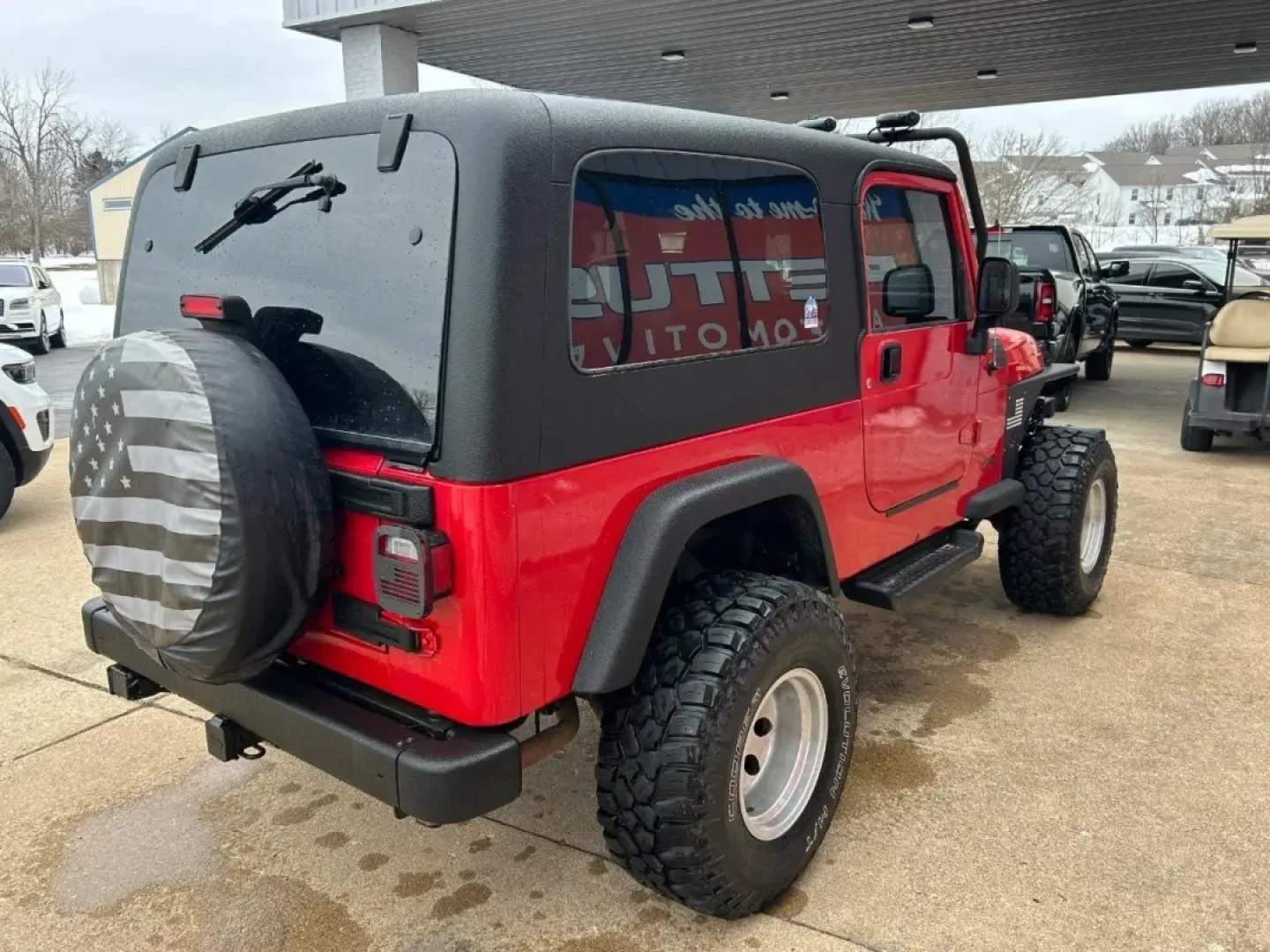 2004 /Dark Gray Cloth Jeep Wrangler Unlimited (1J4FA49S54P) with an 4.0L SMPI I6 engine, Automatic transmission, located at 970 Woodlawn Dr., Farmington, MO, 63640, (573) 431-7800, 37.825642, -90.468674 - Weekend trails, lake days, and top-down backroad drives are what the Jeep Wrangler was built for-and this 2004 Jeep Wrangler Sport makes it easy to turn an ordinary Saturday into an Ozarks-style adventure. With classic Wrangler simplicity, true Four Wheel Drive capability, and just 84,802 miles, it' - Photo#4