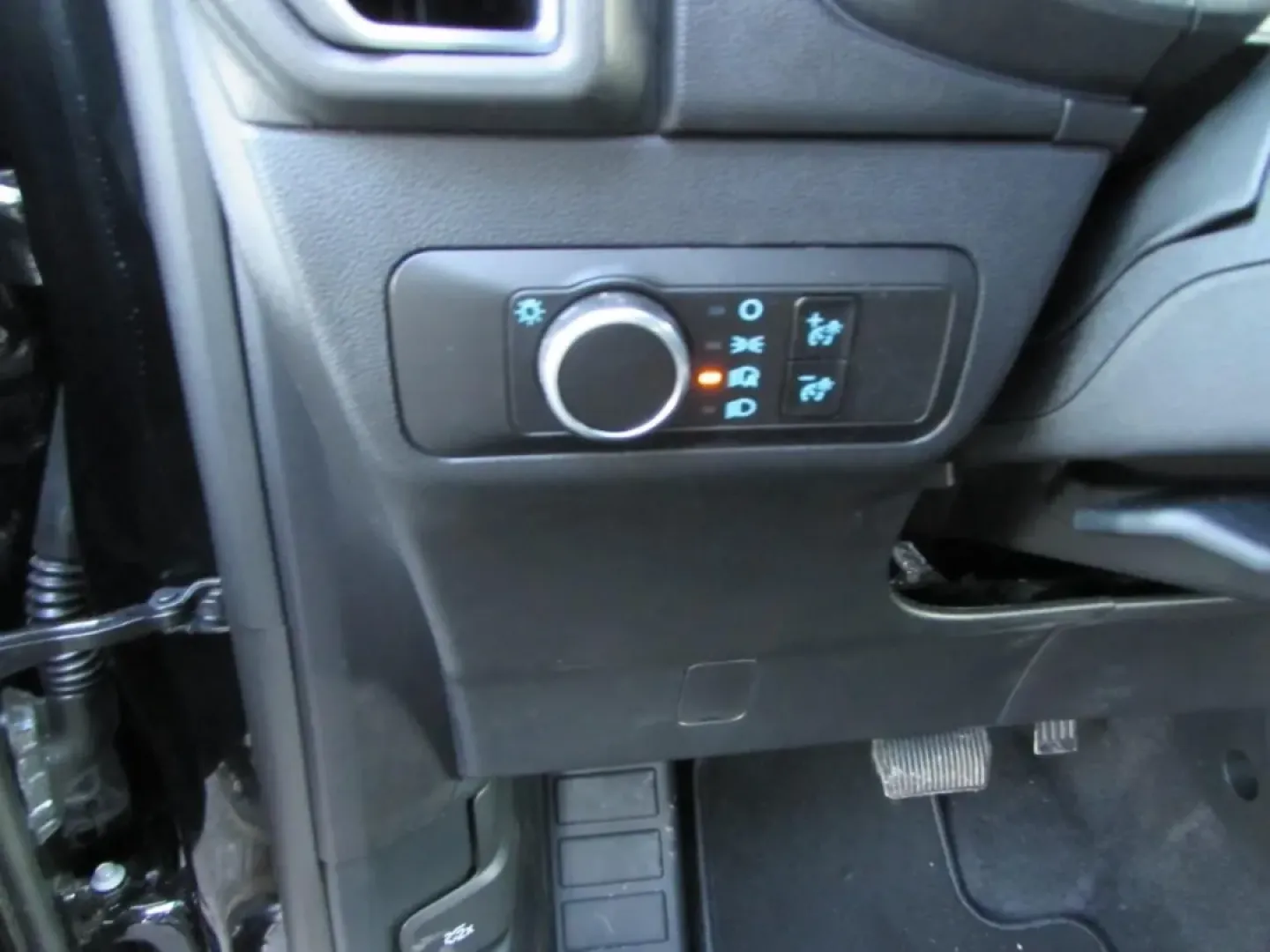 2026 /Medium Lt Smoked Truffle Ford Bronco Sport Big Bend (3FMCR9BN4TR) with an 1.5L EcoBoost engine, Automatic transmission, located at 12836 Highway 21, De Soto, MO, 63020, (636) 337-7777, 38.151867, -90.575615 - Ready for weekend trailheads, weekday commutes, and spur-of-the-moment road trips down Highway 21, this **2026 Ford Bronco Sport Big Bend** is built for drivers who want everyday comfort with real SUV capability. If your lifestyle includes hauling gear to Washington State Park, meeting friends for d - Photo#12