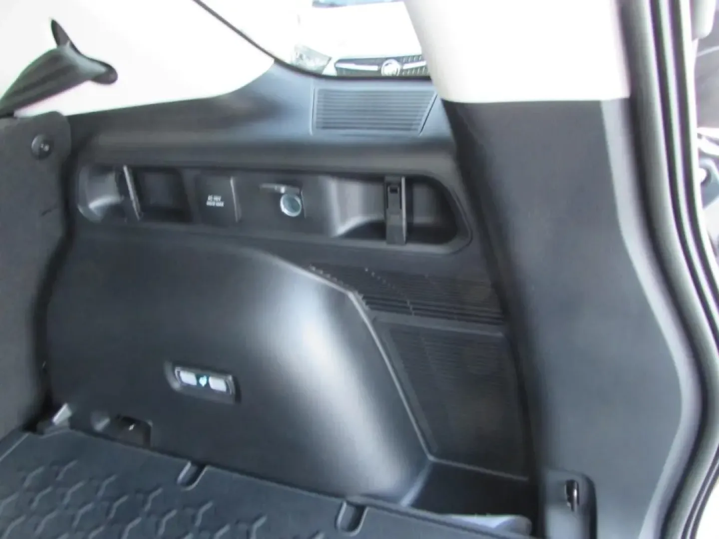 2026 /Medium Lt Smoked Truffle Ford Bronco Sport Big Bend (3FMCR9BN4TR) with an 1.5L EcoBoost engine, Automatic transmission, located at 12836 Highway 21, De Soto, MO, 63020, (636) 337-7777, 38.151867, -90.575615 - Ready for weekend trailheads, weekday commutes, and spur-of-the-moment road trips down Highway 21, this **2026 Ford Bronco Sport Big Bend** is built for drivers who want everyday comfort with real SUV capability. If your lifestyle includes hauling gear to Washington State Park, meeting friends for d - Photo#26