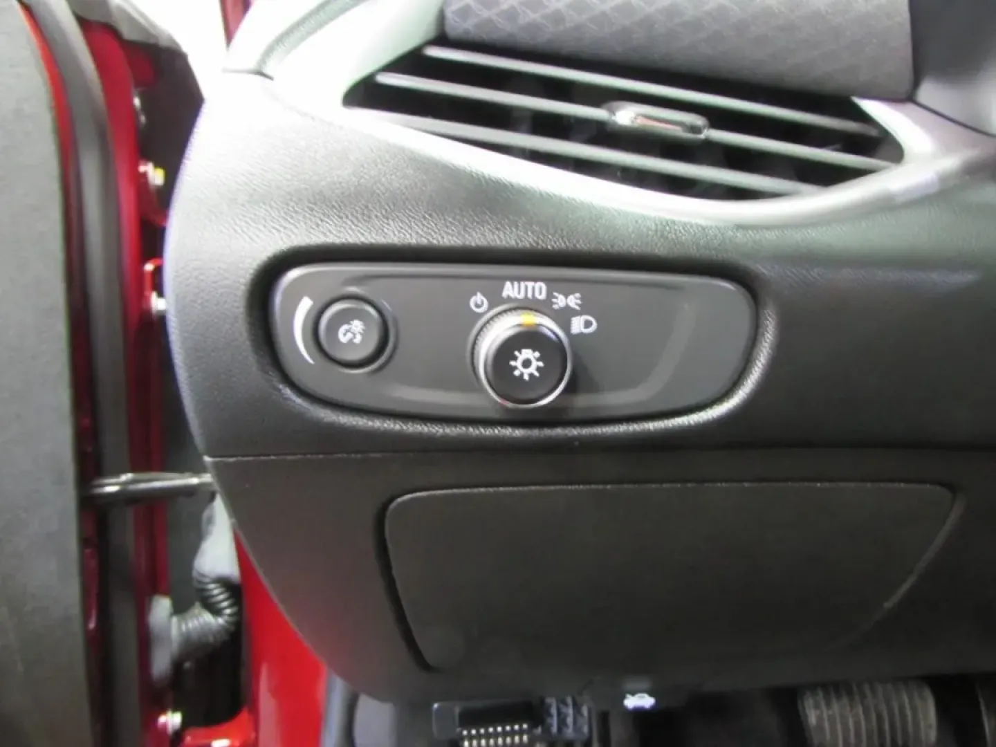 2021 /Jet Black Chevrolet Malibu RS (1G1ZG5ST4MF) with an 1.5L L4 DOHC 16V engine, Automatic transmission, located at 12836 Highway 21, De Soto, MO, 63020, (636) 337-7777, 38.151867, -90.575615 - Set up for the real world-school drop-offs, a daily commute down Hwy 21, and spontaneous weekend drives through Jefferson County-this 2021 Chevrolet Malibu RS is the kind of sporty, efficient sedan that fits a busy lifestyle without stretching your budget. With its bold Red exterior, sleek RS stylin - Photo#12