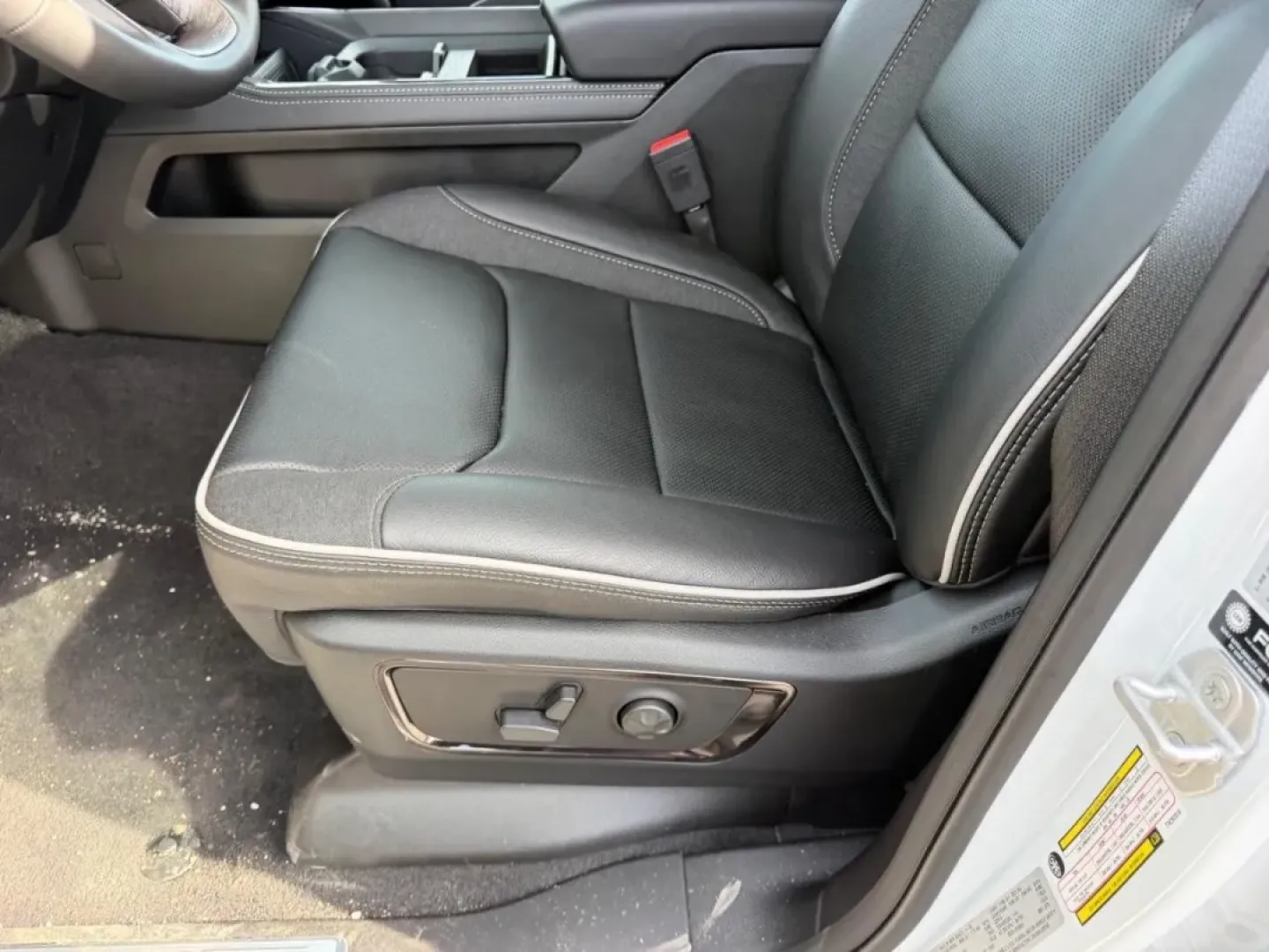 2026 /Black Leather Ram 1500 Limited (1C6SRFHT5TN) with an 5.7L engine, Automatic transmission, located at 970 Woodlawn Dr., Farmington, MO, 63640, (573) 431-7800, 37.825642, -90.468674 - Built for weekend lake runs, jobsite confidence, and long-haul comfort, this **2026 Ram 1500 Limited** is the kind of truck that fits real life in Southeast Missouri-whether you're towing gear out toward St. Joe State Park, cruising Highway 67 for a daily commute, or packing up the family for a road - Photo#20