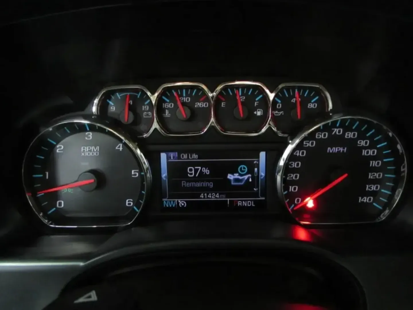 2018 /Cocoa/Dune GMC Sierra 1500 SLT (3GTU2NEC1JG) with an 5.3L V8 OHV 16V engine, 6A transmission, located at 12830 Highway 21, De Soto, MO, 63020, (636) 337-7777, 38.153099, -90.573624 - Need a truck that can handle weekday commutes in Jefferson County, weekend projects at home, and a spur-of-the-moment getaway down Highway 21? This 2018 GMC Sierra 1500 SLT Crew Cab 4WD is built for real life-comfortable enough for long drives, capable enough for tough jobs, and refined enough to fe - Photo#26