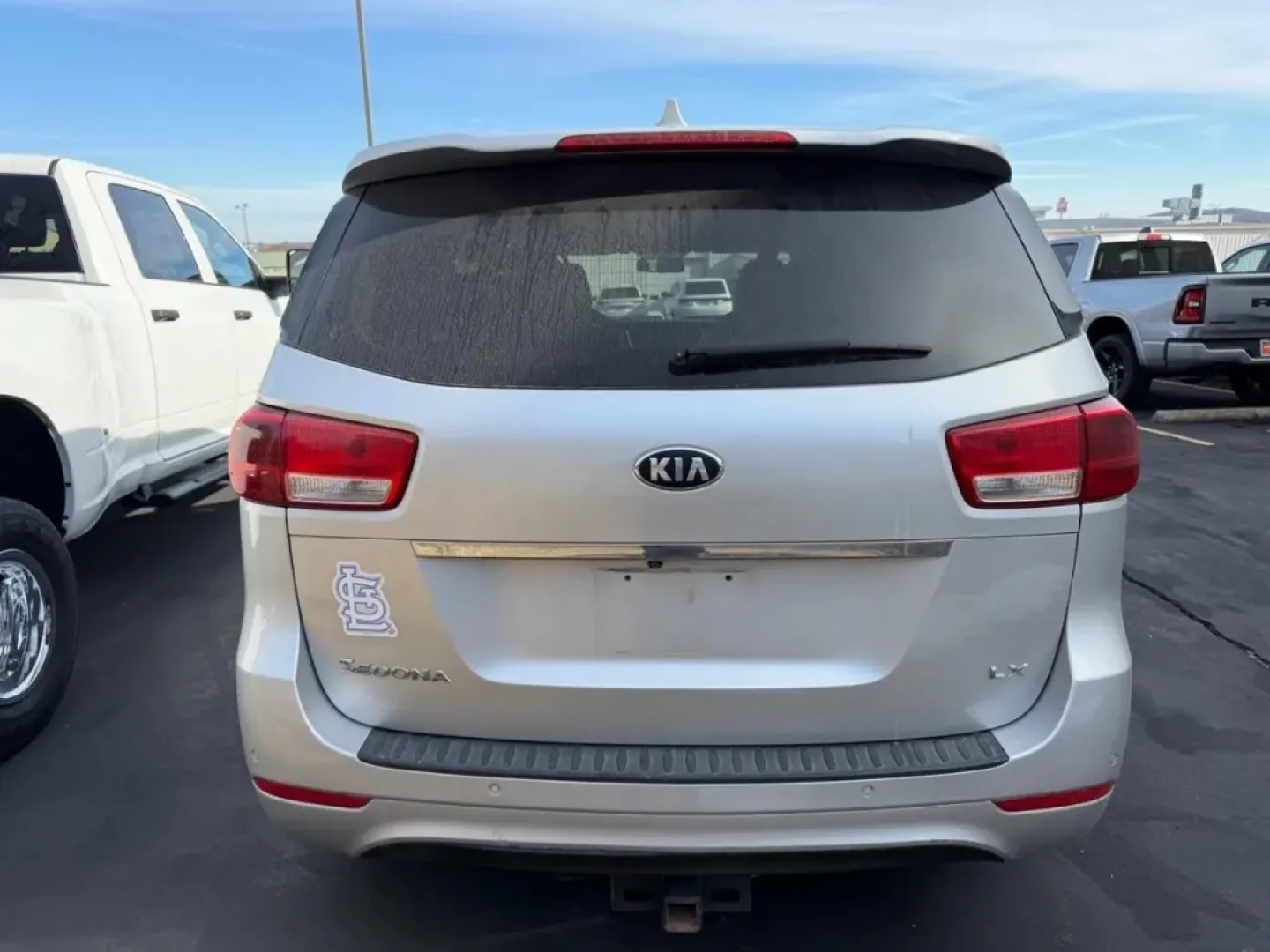 2016 /Gray Cloth Kia Sedona LX (KNDMB5C12G6) with an 3.3L GDI V6 Lambda II engine, Automatic transmission, located at 970 Woodlawn Dr., Farmington, MO, 63640, (573) 431-7800, 37.825642, -90.468674 - Big family, busy school schedules, and weekend getaways to St. Joe State Park demand a minivan that keeps everyone comfortable, connected, and calm-without stretching the budget. This 2016 Kia Sedona LX in Bright Silver Metallic is a smart pick for growing families, carpool captains, and road-trip p - Photo#2