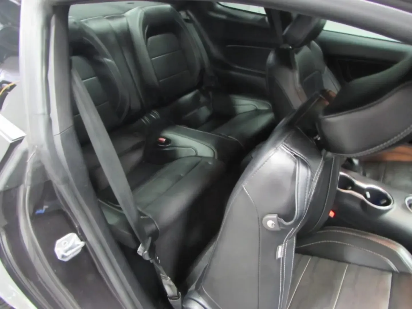 2022 /Ebony Ford Mustang GT Premium (1FA6P8CF5N5) with an 5.0L V8 DOHC 32V engine, Manual transmission, located at 12836 Highway 21, De Soto, MO, 63020, (636) 337-7777, 38.151867, -90.575615 - Picture your next weekend escape: a scenic blast down MO-21 toward the rolling hills outside De Soto, a quick stop for coffee near Main Street, then an open stretch of highway where the soundtrack is pure V8. This **2022 Ford Mustang Coupe** is built for drivers who want a true performance lifestyle - Photo#17