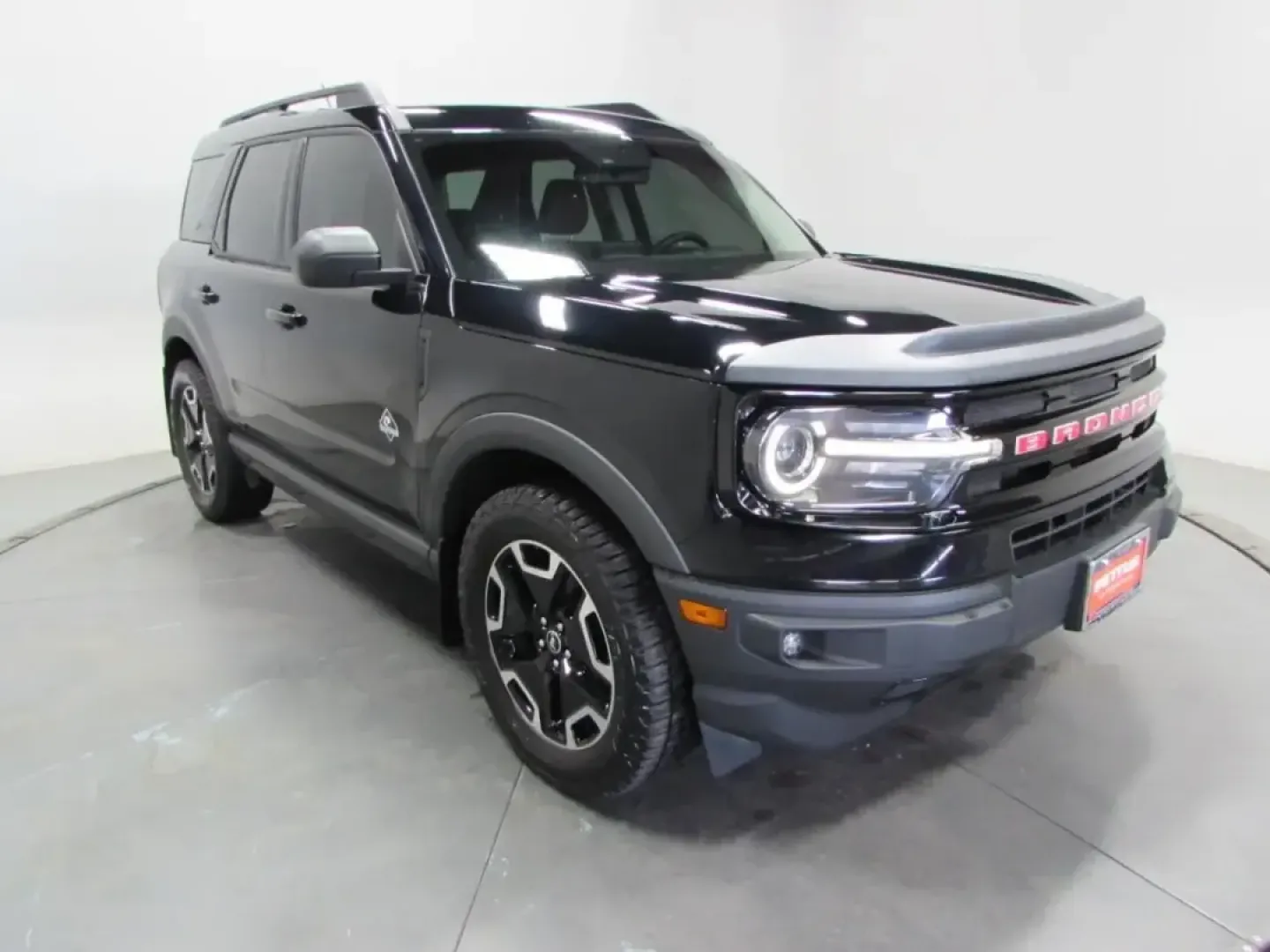 2021 /Ebony/Brown Ford Bronco Sport Outer Banks (3FMCR9C69MR) with an 1.5L L3 engine, Automatic transmission, located at 12830 Highway 21, De Soto, MO, 63020, (636) 337-7777, 38.153099, -90.573624 - Weekday commutes down Highway 21, weekend escapes to Washington State Park, or a spontaneous road trip along I55-this 2021 Ford Bronco Sport Outer Banks is built for Missouri life when you want one SUV that can do it all. With Four Wheel Drive and a confident, easy-to-drive size, it's a smart pick f - Photo#0