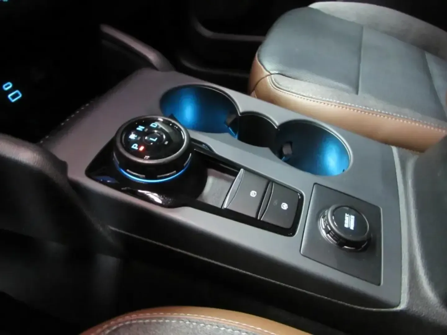 2021 /Ebony/Brown Ford Bronco Sport Outer Banks (3FMCR9C69MR) with an 1.5L L3 engine, Automatic transmission, located at 12830 Highway 21, De Soto, MO, 63020, (636) 337-7777, 38.153099, -90.573624 - Weekday commutes down Highway 21, weekend escapes to Washington State Park, or a spontaneous road trip along I55-this 2021 Ford Bronco Sport Outer Banks is built for Missouri life when you want one SUV that can do it all. With Four Wheel Drive and a confident, easy-to-drive size, it's a smart pick f - Photo#28