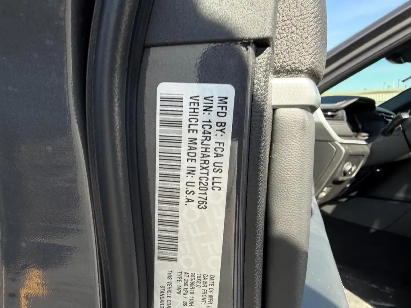 2026 /Global Black Leather Jeep Grand Cherokee Laredo (1C4RJHARXTC) with an 2.0L engine, 8A transmission, located at 970 Woodlawn Dr., Farmington, MO, 63640, (573) 431-7800, 37.825642, -90.468674 - Whether your weekends are spent packing up for a family getaway to St. Joe State Park, commuting down US-67, or chasing fall colors along the backroads near Farmington, the 2026 Jeep Grand Cherokee Laredo is built for the do-it-all lifestyle. With just 43 miles, this Balti Gray SUV feels practically - Photo#23