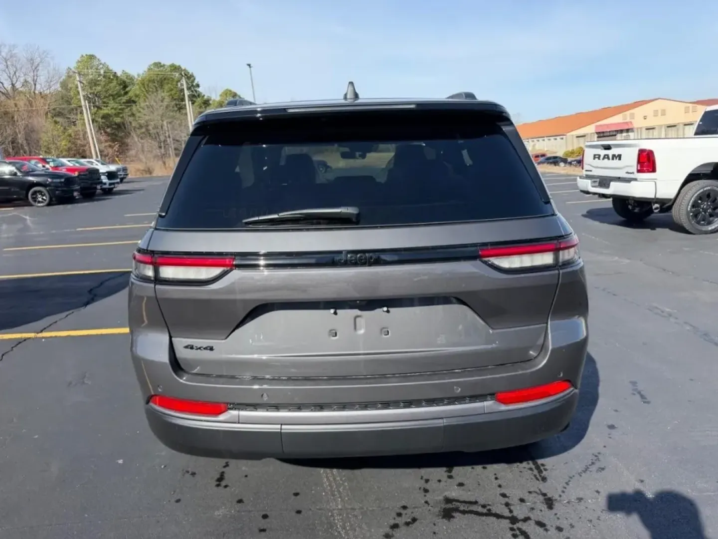 2026 /Global Black Leather Jeep Grand Cherokee Laredo (1C4RJHARXTC) with an 2.0L engine, 8A transmission, located at 970 Woodlawn Dr., Farmington, MO, 63640, (573) 431-7800, 37.825642, -90.468674 - Whether your weekends are spent packing up for a family getaway to St. Joe State Park, commuting down US-67, or chasing fall colors along the backroads near Farmington, the 2026 Jeep Grand Cherokee Laredo is built for the do-it-all lifestyle. With just 43 miles, this Balti Gray SUV feels practically - Photo#3