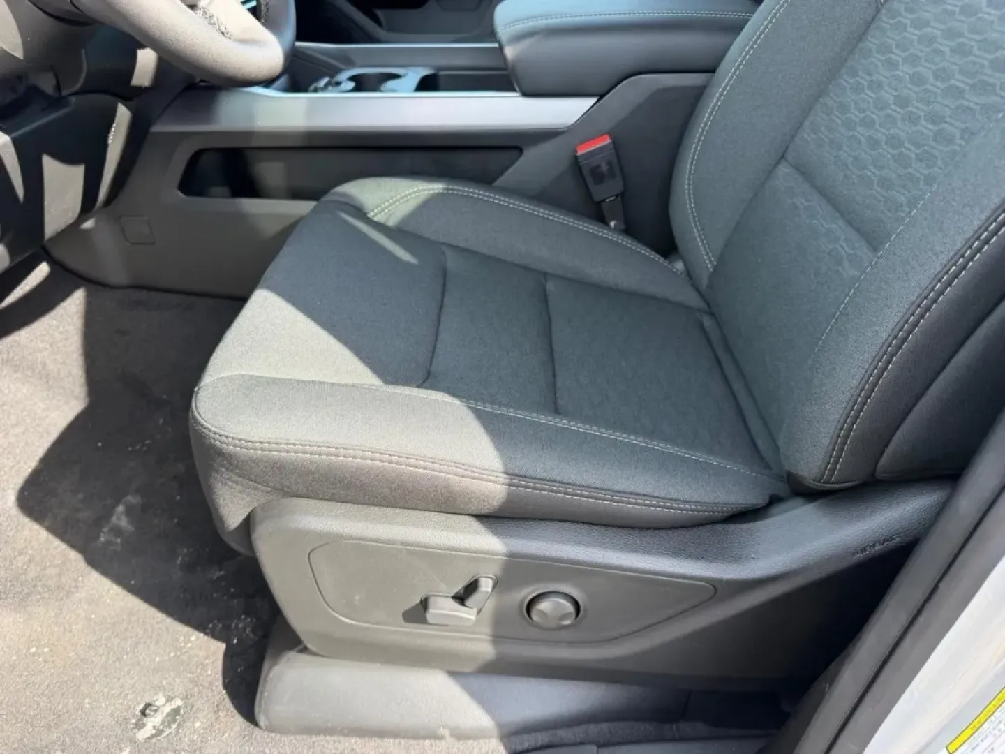 2026 /Diesel Gray/Black Cloth Ram 1500 Big Horn/Lone Star (1C6SRFFT0TN) with an 5.7L engine, 8A transmission, located at 970 Woodlawn Dr., Farmington, MO, 63640, (573) 431-7800, 37.825642, -90.468674 - Built for real life in Southeast Missouri-whether you're towing the boat to Lake Wappapello, hauling supplies for a weekend project, or stacking up highway miles on US67-this 2026 Ram 1500 Big Horn/Lone Star delivers the kind of confident comfort and muscle that makes every day feel easier. With jus - Photo#20