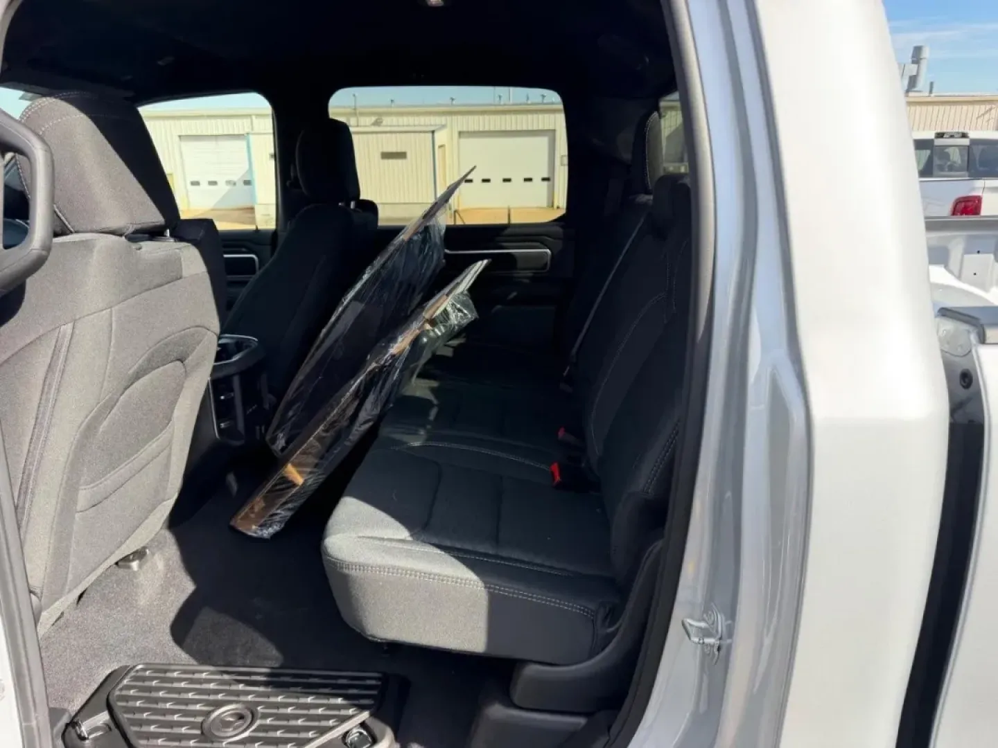 2026 /Diesel Gray/Black Cloth Ram 1500 Big Horn/Lone Star (1C6SRFFT0TN) with an 5.7L engine, 8A transmission, located at 970 Woodlawn Dr., Farmington, MO, 63640, (573) 431-7800, 37.825642, -90.468674 - Built for real life in Southeast Missouri-whether you're towing the boat to Lake Wappapello, hauling supplies for a weekend project, or stacking up highway miles on US67-this 2026 Ram 1500 Big Horn/Lone Star delivers the kind of confident comfort and muscle that makes every day feel easier. With jus - Photo#8