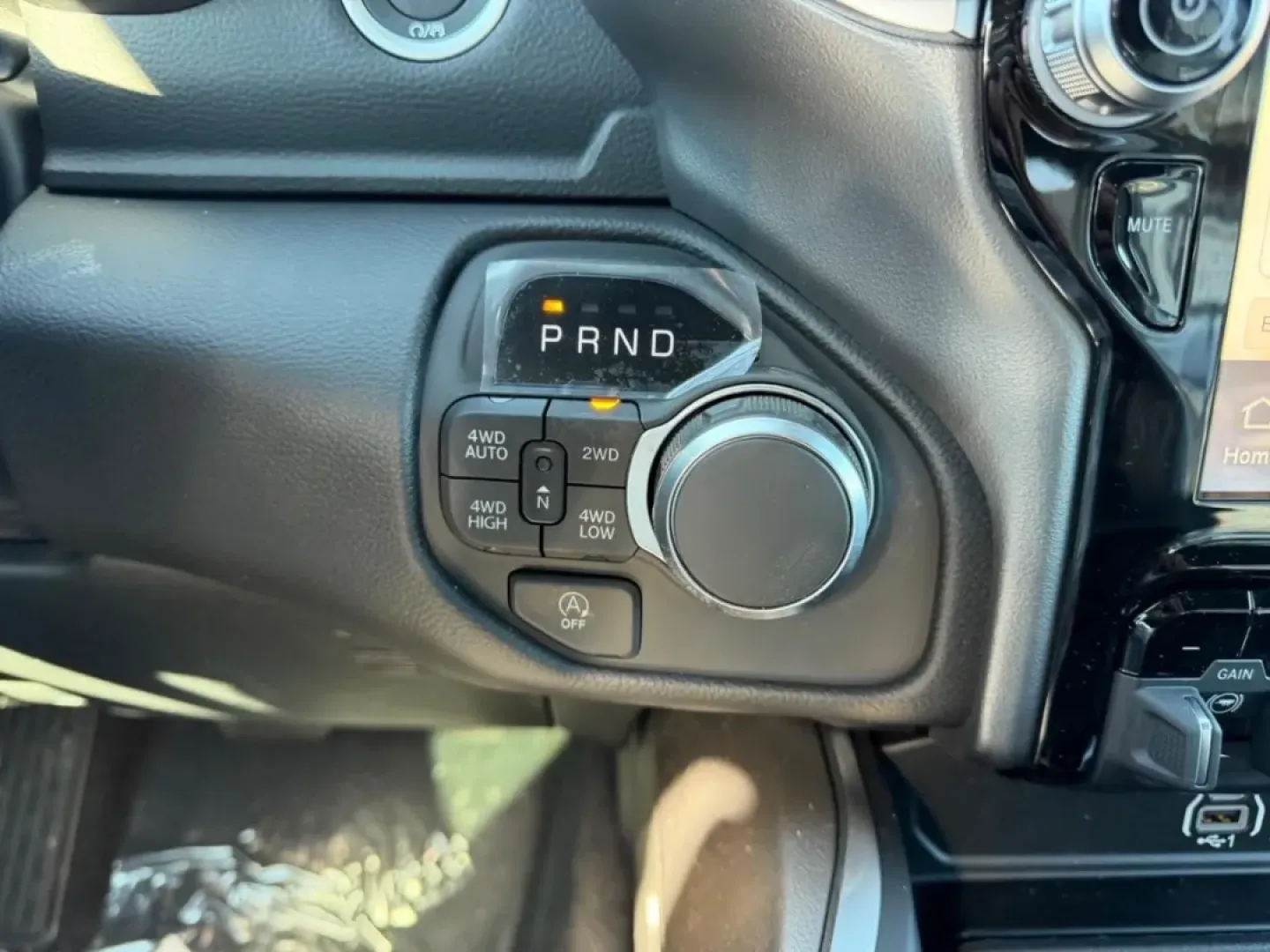 2026 /Diesel Gray/Black Cloth Ram 1500 Big Horn/Lone Star (1C6SRFFT5TN) with an 5.7L engine, 8A transmission, located at 970 Woodlawn Dr., Farmington, MO, 63640, (573) 431-7800, 37.825642, -90.468674 - Whether your weekends are spent hauling a boat to the lake, tackling home-improvement runs, or loading up the family for a road trip through the Ozarks, the **2026 Ram 1500 Big Horn/Lone Star** is built for real life-comfortable enough for long drives, capable enough for hard work, and refined enoug - Photo#17