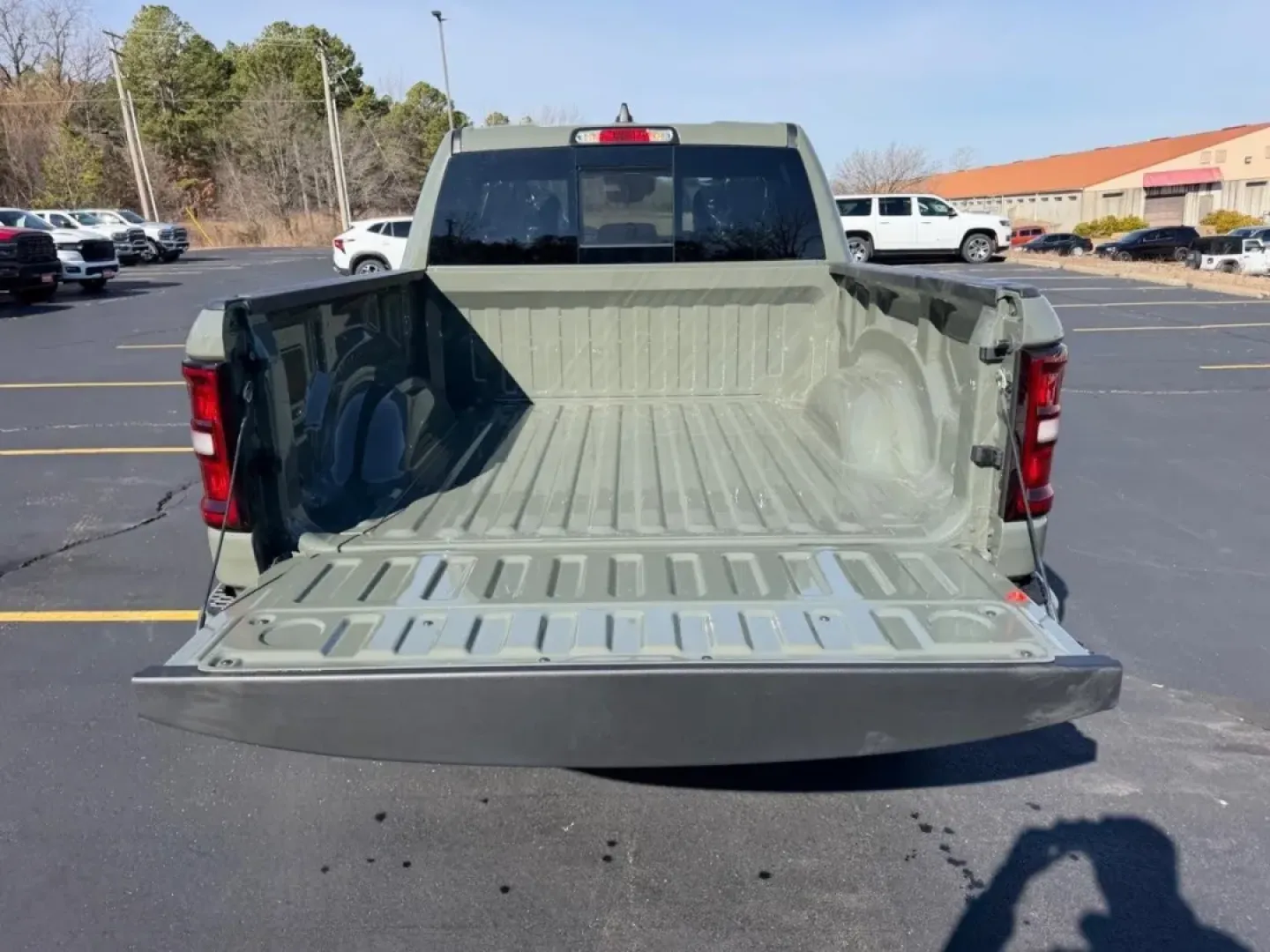 2026 /Diesel Gray/Black Cloth Ram 1500 Big Horn/Lone Star (1C6SRFFT5TN) with an 5.7L engine, 8A transmission, located at 970 Woodlawn Dr., Farmington, MO, 63640, (573) 431-7800, 37.825642, -90.468674 - Whether your weekends are spent hauling a boat to the lake, tackling home-improvement runs, or loading up the family for a road trip through the Ozarks, the **2026 Ram 1500 Big Horn/Lone Star** is built for real life-comfortable enough for long drives, capable enough for hard work, and refined enoug - Photo#4