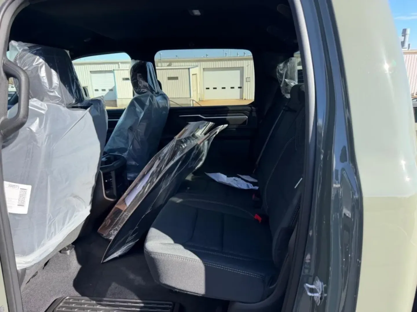 2026 /Diesel Gray/Black Cloth Ram 1500 Big Horn/Lone Star (1C6SRFFT5TN) with an 5.7L engine, 8A transmission, located at 970 Woodlawn Dr., Farmington, MO, 63640, (573) 431-7800, 37.825642, -90.468674 - Whether your weekends are spent hauling a boat to the lake, tackling home-improvement runs, or loading up the family for a road trip through the Ozarks, the **2026 Ram 1500 Big Horn/Lone Star** is built for real life-comfortable enough for long drives, capable enough for hard work, and refined enoug - Photo#8