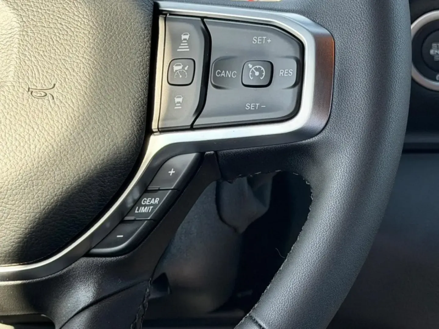 2026 /Diesel Gray/Black Cloth Ram 2500 Big Horn (3C6UR5DJ4TG) with an 6.4L V8 HEMI HD engine, 6A transmission, located at 970 Woodlawn Dr., Farmington, MO, 63640, (573) 431-7800, 37.825642, -90.468674 - Built for big weekends and bigger workloads, this nearly new 2026 Ram 2500 Big Horn is the kind of heavy-duty truck that makes life in Southeast Missouri easier-whether you're towing a camper for a long-overdue road trip, hauling materials to a job site, or gearing up for a family adventure at St. J - Photo#12