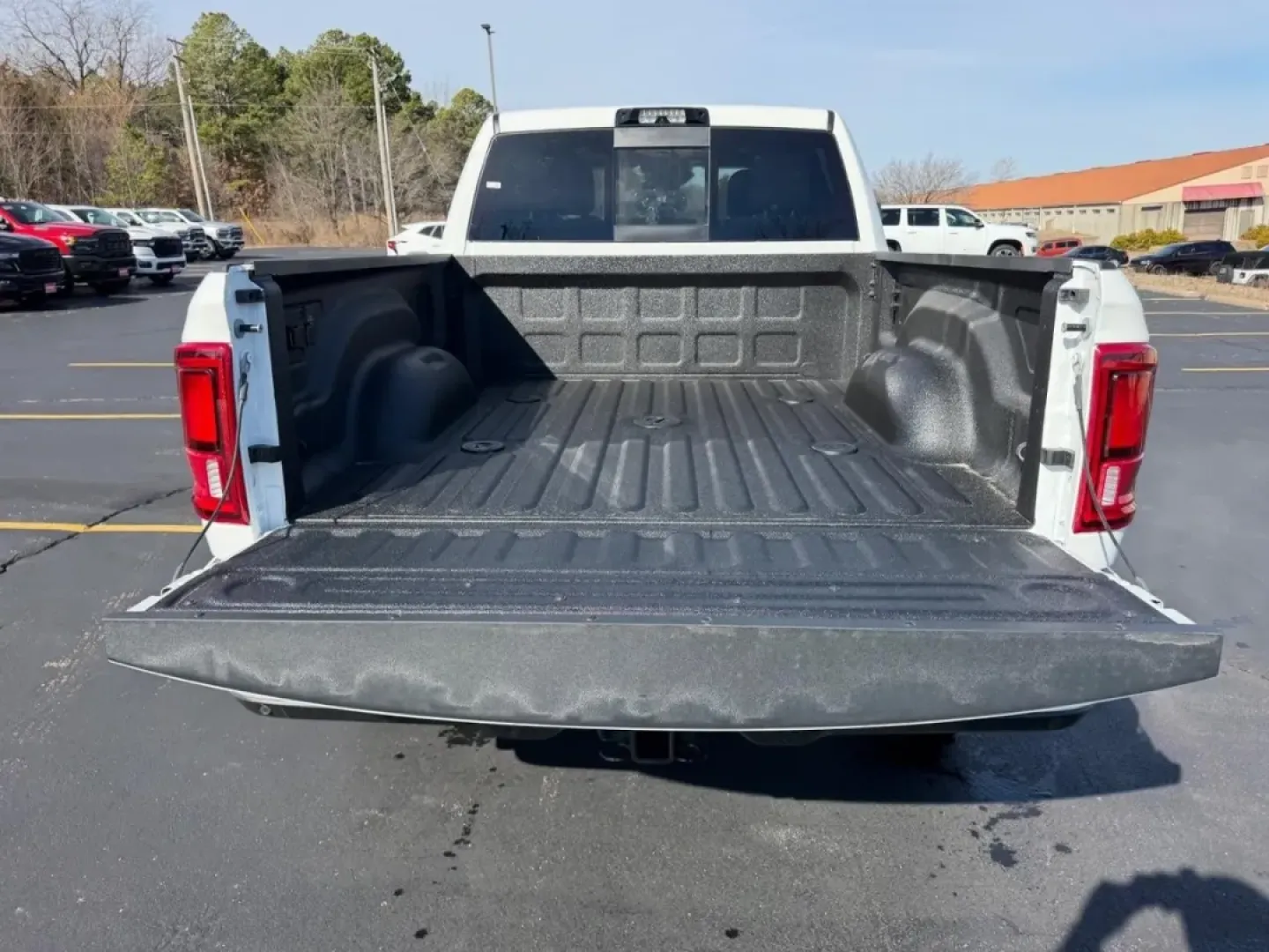 2026 /Diesel Gray/Black Cloth Ram 2500 Big Horn (3C6UR5DJ4TG) with an 6.4L V8 HEMI HD engine, 6A transmission, located at 970 Woodlawn Dr., Farmington, MO, 63640, (573) 431-7800, 37.825642, -90.468674 - Built for big weekends and bigger workloads, this nearly new 2026 Ram 2500 Big Horn is the kind of heavy-duty truck that makes life in Southeast Missouri easier-whether you're towing a camper for a long-overdue road trip, hauling materials to a job site, or gearing up for a family adventure at St. J - Photo#4