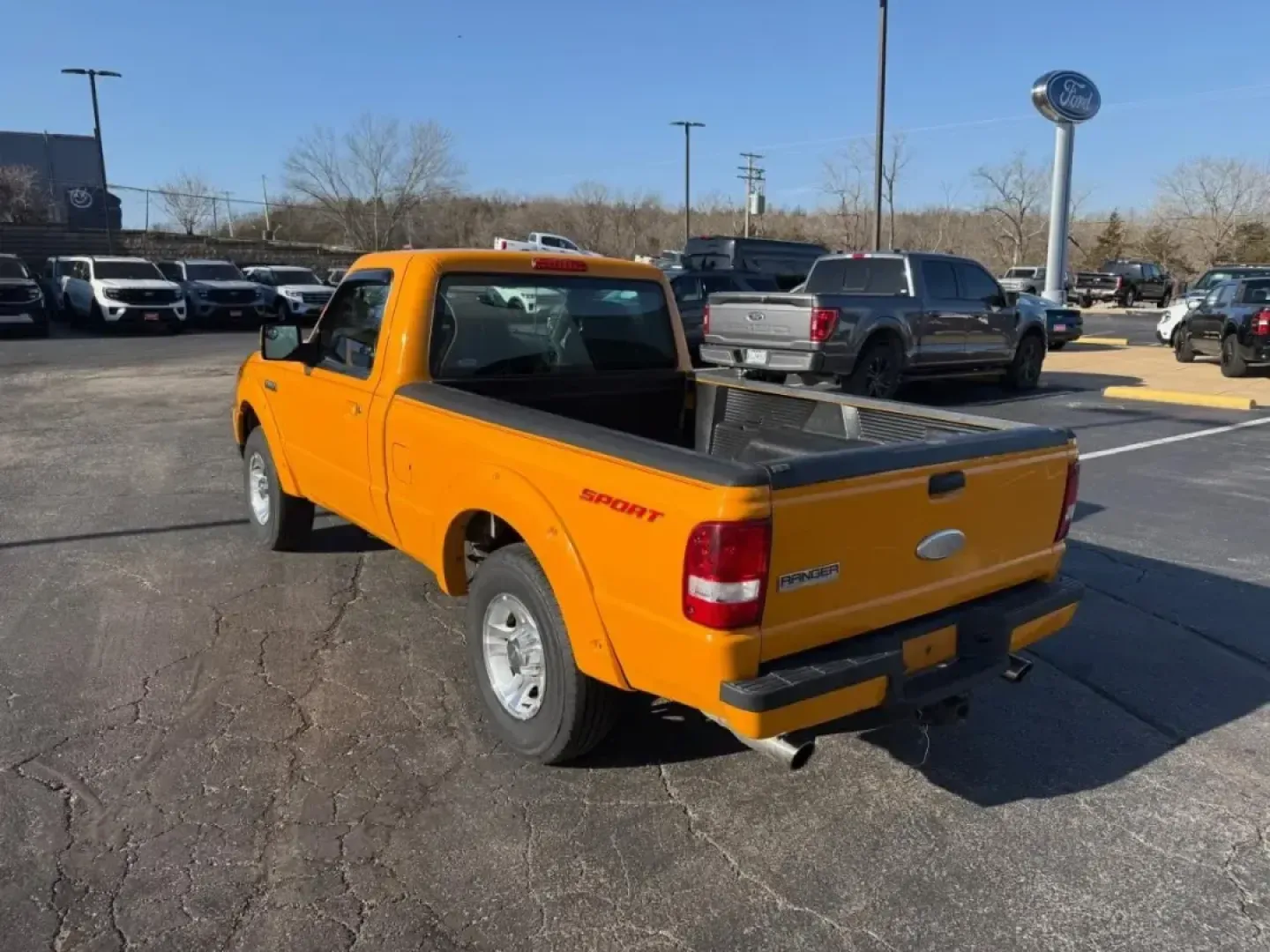 2009 Ford Ranger Sport 2WD (1FTYR10D69P) with an Other engine, located at 12836 Highway 21, De Soto, MO, 63020, (636) 337-7777, 38.151867, -90.575615 - Need a dependable pickup for weekend DIY runs, fishing trips, or an easy daily commute from De Soto to Festus or Arnold? This 2009 Ford Ranger Sport 2WD is the kind of practical, right-sized truck that fits real life-simple to park, ready to haul, and comfortable enough for everyday miles without th - Photo#2