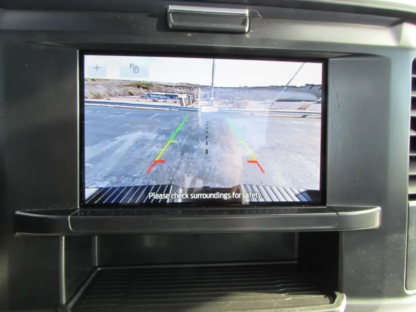 2025 /Medium Dark Slate Ford F-250SD XL (1FTBF2BA8SE) with an 6.8L V8 OHV 16V engine, 6A transmission, located at 12830 Highway 21, De Soto, MO, 63020, (636) 337-7777, 38.153099, -90.573624 - Built for early-morning jobsite runs, weekend towing, and long-haul road trips through Missouri, this 2025 Ford Super Duty F-250 SRW XLT 4WD is the kind of truck that fits a real working lifestyle. Whether you're hauling materials to a build in Jefferson County, pulling a trailer out toward the Ozar - Photo#24