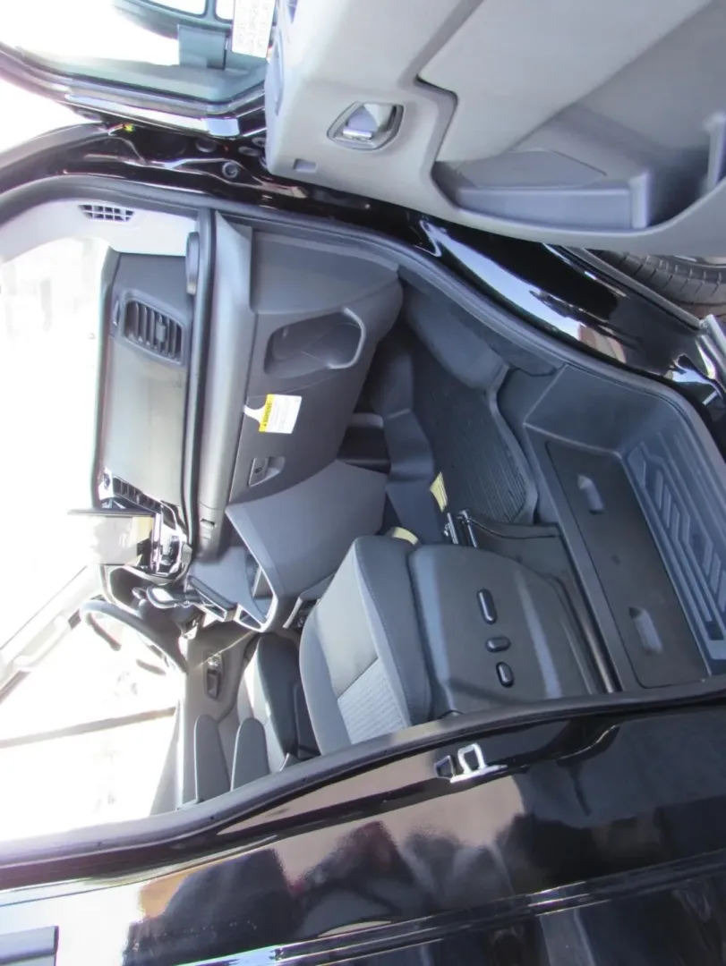 2026 /Gray Ford Transit-350 XLT (1FBVU5XG5TK) with an 3.5L EcoBoost V6 engine, Automatic transmission, located at 12836 Highway 21, De Soto, MO, 63020, (636) 337-7777, 38.151867, -90.575615 - Whether you're building a shuttle business, outfitting a mobile workspace, or planning comfortable group trips from Jefferson County to downtown St. Louis, this **2026 Ford Transit T- (Transit 350 Wagon HD High Roof XL)** is designed to make big days easier. With seating-friendly wagon versatility, - Photo#16