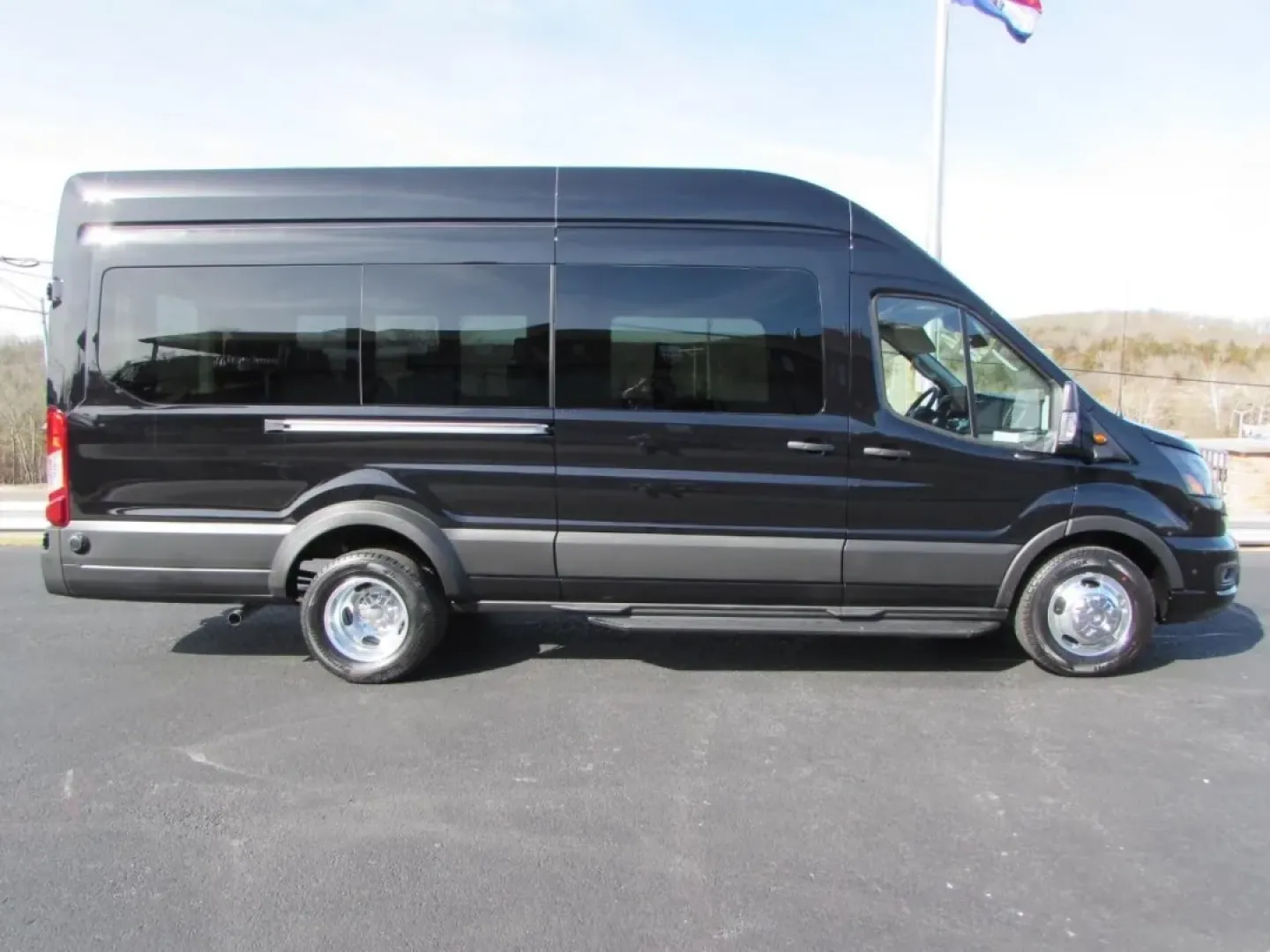 2026 /Gray Ford Transit-350 XLT (1FBVU5XG5TK) with an 3.5L EcoBoost V6 engine, Automatic transmission, located at 12836 Highway 21, De Soto, MO, 63020, (636) 337-7777, 38.151867, -90.575615 - Whether you're building a shuttle business, outfitting a mobile workspace, or planning comfortable group trips from Jefferson County to downtown St. Louis, this **2026 Ford Transit T- (Transit 350 Wagon HD High Roof XL)** is designed to make big days easier. With seating-friendly wagon versatility, - Photo#4