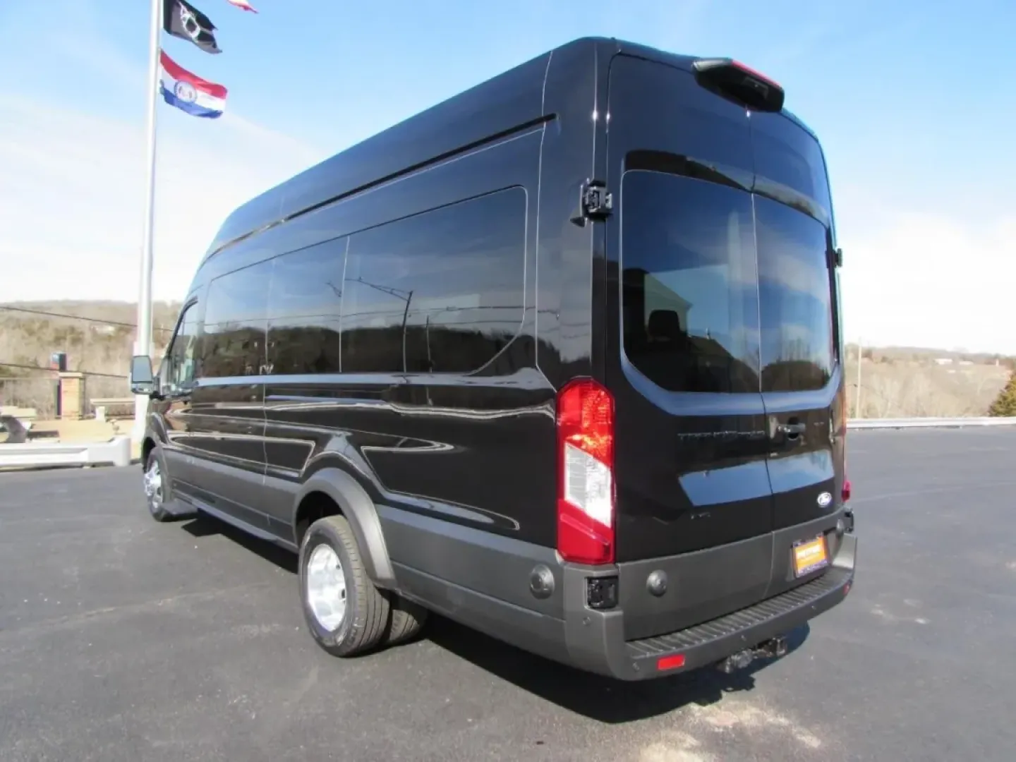 2026 /Gray Ford Transit-350 XLT (1FBVU5XG5TK) with an 3.5L EcoBoost V6 engine, Automatic transmission, located at 12836 Highway 21, De Soto, MO, 63020, (636) 337-7777, 38.151867, -90.575615 - Whether you're building a shuttle business, outfitting a mobile workspace, or planning comfortable group trips from Jefferson County to downtown St. Louis, this **2026 Ford Transit T- (Transit 350 Wagon HD High Roof XL)** is designed to make big days easier. With seating-friendly wagon versatility, - Photo#5