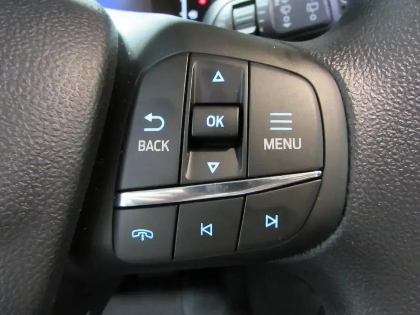 2026 /Ebony Ford Escape Active (1FMCU0GN5TU) with an 1.5L engine, 8A transmission, located at 12836 Highway 21, De Soto, MO, 63020, (636) 337-7777, 38.151867, -90.575615 - Whether you're a daily commuter running up and down Missouri Hwy 21, a parent juggling school drop-offs and groceries, or a weekend explorer heading toward the parks and trails around Jefferson County, the 2026 Ford Escape Active is built for real life. With just 100 miles, this Gray Metal SUV deliv - Photo#23