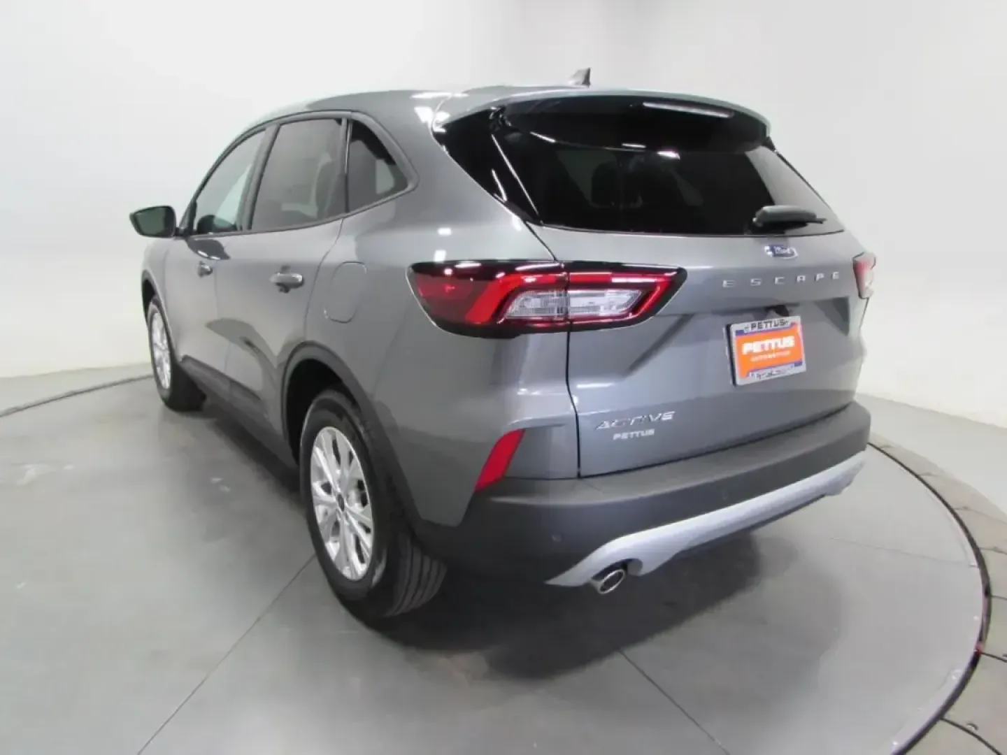 2026 /Ebony Ford Escape Active (1FMCU0GN5TU) with an 1.5L engine, 8A transmission, located at 12836 Highway 21, De Soto, MO, 63020, (636) 337-7777, 38.151867, -90.575615 - Whether you're a daily commuter running up and down Missouri Hwy 21, a parent juggling school drop-offs and groceries, or a weekend explorer heading toward the parks and trails around Jefferson County, the 2026 Ford Escape Active is built for real life. With just 100 miles, this Gray Metal SUV deliv - Photo#4