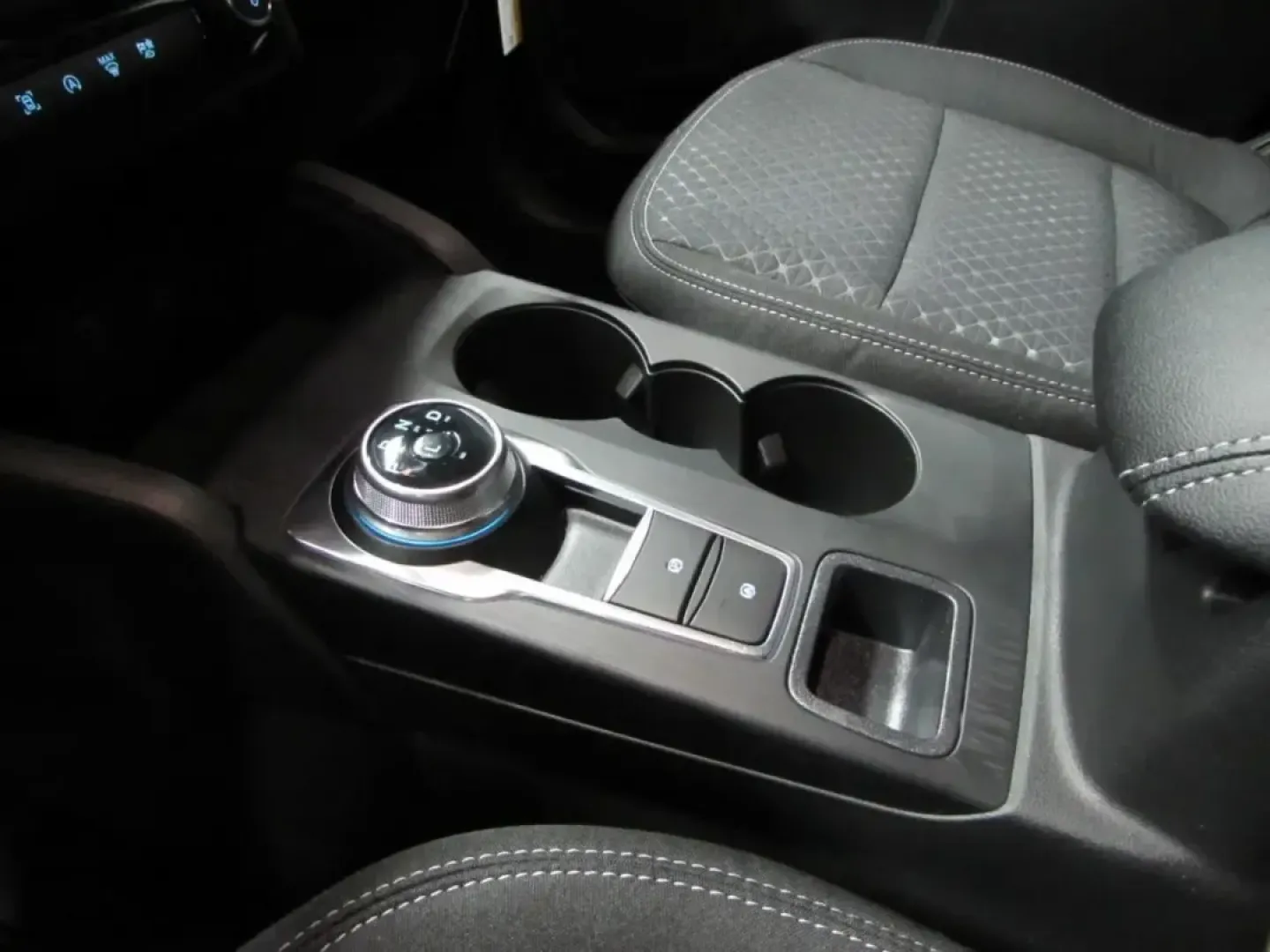 2026 /Ebony Ford Escape Active (1FMCU0GN5TU) with an 1.5L engine, 8A transmission, located at 12836 Highway 21, De Soto, MO, 63020, (636) 337-7777, 38.151867, -90.575615 - Whether you're a daily commuter running up and down Missouri Hwy 21, a parent juggling school drop-offs and groceries, or a weekend explorer heading toward the parks and trails around Jefferson County, the 2026 Ford Escape Active is built for real life. With just 100 miles, this Gray Metal SUV deliv - Photo#28