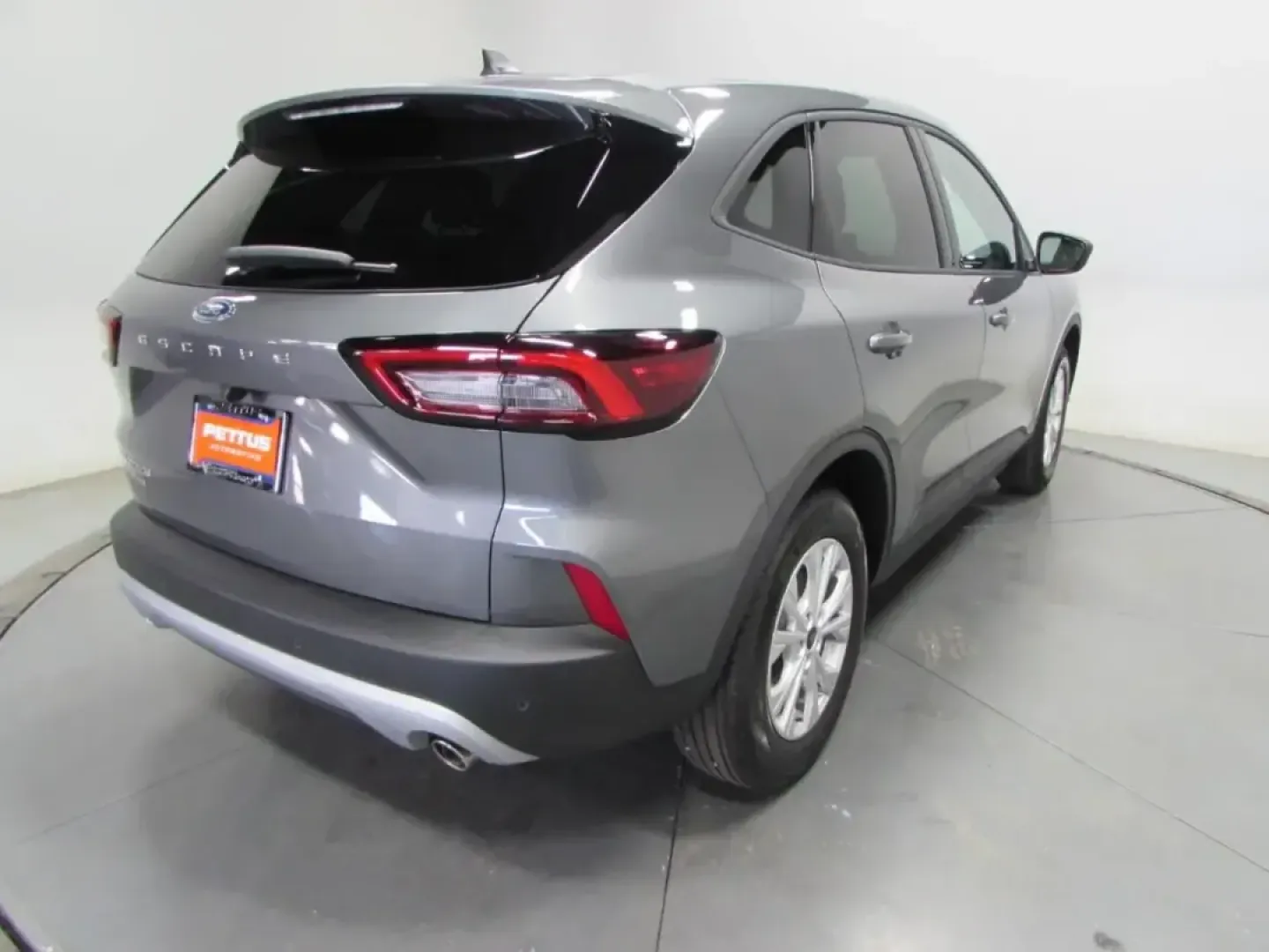 2026 /Ebony Ford Escape Active (1FMCU0GN5TU) with an 1.5L engine, 8A transmission, located at 12836 Highway 21, De Soto, MO, 63020, (636) 337-7777, 38.151867, -90.575615 - Whether you're a daily commuter running up and down Missouri Hwy 21, a parent juggling school drop-offs and groceries, or a weekend explorer heading toward the parks and trails around Jefferson County, the 2026 Ford Escape Active is built for real life. With just 100 miles, this Gray Metal SUV deliv - Photo#6