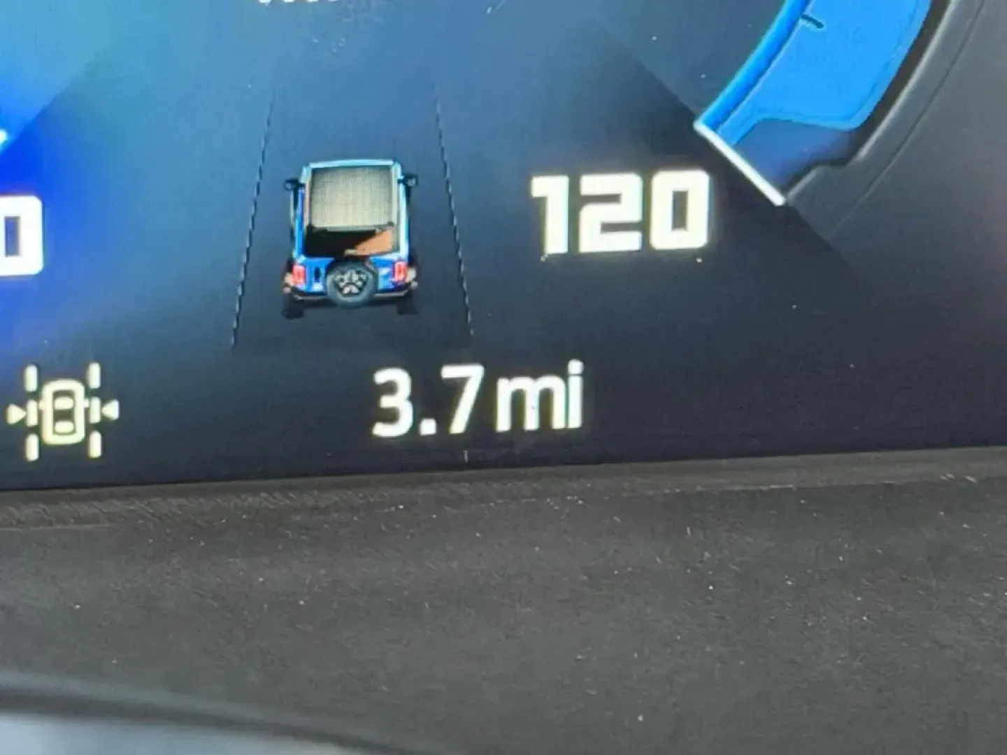 2026 /Black Onyx Leather Ford Bronco Big Bend (1FMDE7BH7TL) with an 2.3L EcoBoost I-4 engine, 7M transmission, located at 141 Commercial Dr, Fredericktown, MO, 63645, (573) 783-6432, 37.570087, -90.320648 - Weekend lake runs to Mark Twain Lake, muddy backroads after a rain, and scenic drives along US67 or MO72 feel a lot more like an adventure when you're behind the wheel of a Bronco. If you've been searching used cars near me in Fredericktown, Missouri and want something that's equal parts daily drive - Photo#17