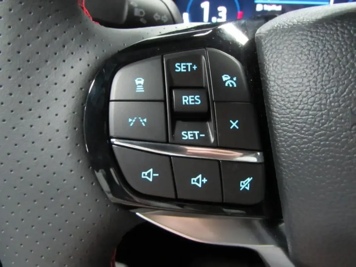 2026 Ford Explorer ST-Line (1FMUK8KH3TG) with an 2.3L EcoBoost I-4 engine, Automatic transmission, located at 12836 Highway 21, De Soto, MO, 63020, (636) 337-7777, 38.151867, -90.575615 - Whether your week is packed with school drop-offs, I55 commuting, and grocery runs-or you're planning a spontaneous weekend escape to Washington State Park-this 2026 Ford Explorer ST-Line is built to keep life moving in comfort and confidence. With just **5 miles** on the odometer, it delivers that - Photo#24