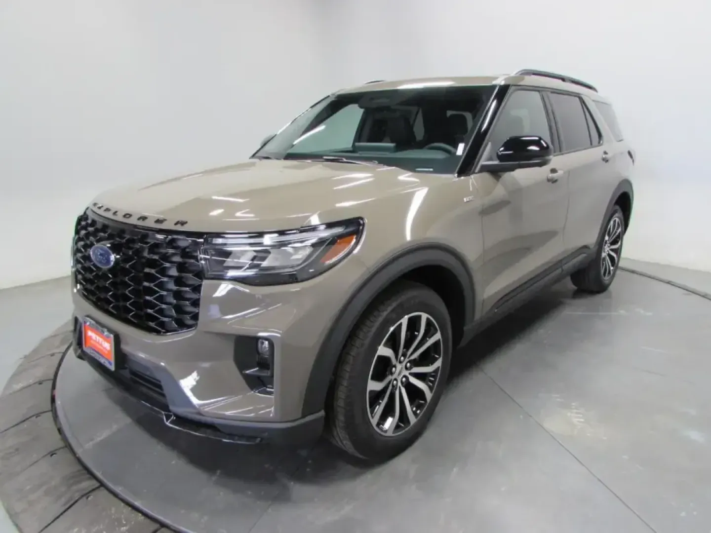 2026 Ford Explorer ST-Line (1FMUK8KH3TG) with an 2.3L EcoBoost I-4 engine, Automatic transmission, located at 12836 Highway 21, De Soto, MO, 63020, (636) 337-7777, 38.151867, -90.575615 - Whether your week is packed with school drop-offs, I55 commuting, and grocery runs-or you're planning a spontaneous weekend escape to Washington State Park-this 2026 Ford Explorer ST-Line is built to keep life moving in comfort and confidence. With just **5 miles** on the odometer, it delivers that - Photo#2