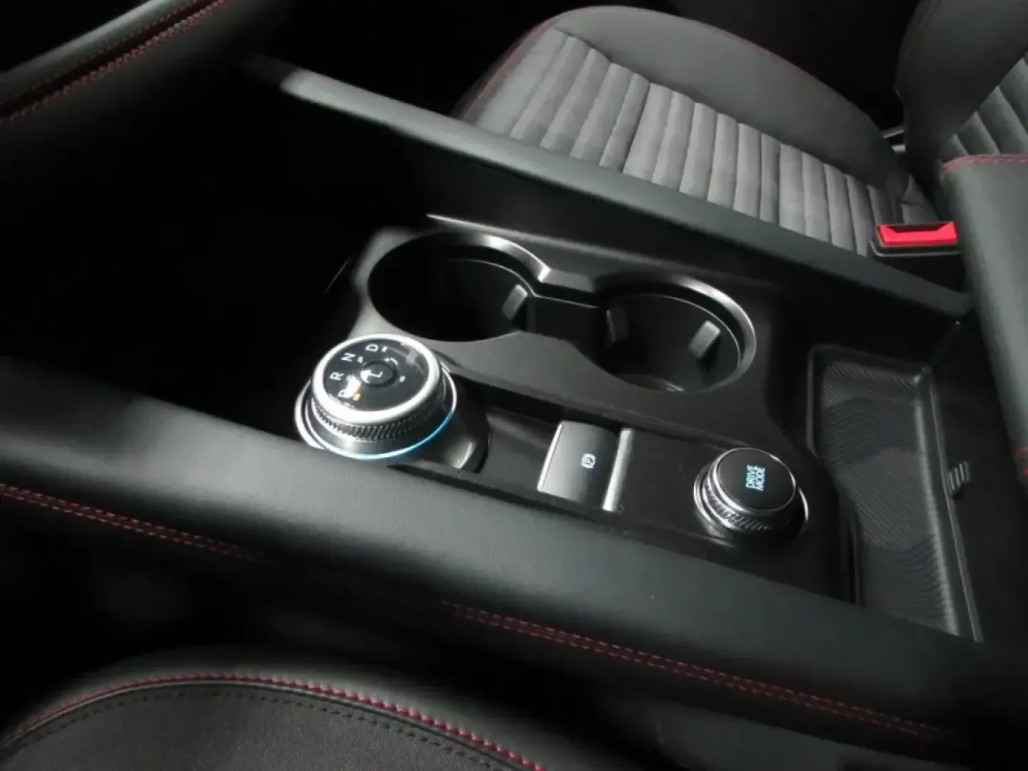 2026 Ford Explorer ST-Line (1FMUK8KH3TG) with an 2.3L EcoBoost I-4 engine, Automatic transmission, located at 12836 Highway 21, De Soto, MO, 63020, (636) 337-7777, 38.151867, -90.575615 - Whether your week is packed with school drop-offs, I55 commuting, and grocery runs-or you're planning a spontaneous weekend escape to Washington State Park-this 2026 Ford Explorer ST-Line is built to keep life moving in comfort and confidence. With just **5 miles** on the odometer, it delivers that - Photo#29