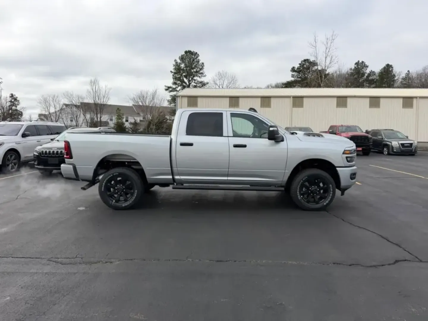 2026 /Diesel Gray/Black Cloth Ram 2500 Tradesman (3C6UR5CJ8TG) with an 6.4L V8 HEMI HD engine, 6A transmission, located at 970 Woodlawn Dr., Farmington, MO, 63640, (573) 431-7800, 37.825642, -90.468674 - Whether you're hauling a camper out to St. Joe State Park, towing a work trailer down US67 before sunrise, or simply want a truck that feels ready for anything the Ozarks throw your way, this **2026 Ram 2500 Tradesman** is built for the life you actually live. With just **5 miles** on the odometer, - Photo#1