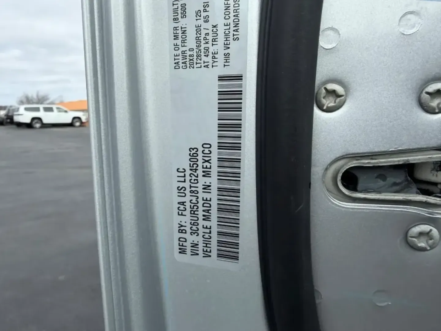 2026 /Diesel Gray/Black Cloth Ram 2500 Tradesman (3C6UR5CJ8TG) with an 6.4L V8 HEMI HD engine, 6A transmission, located at 970 Woodlawn Dr., Farmington, MO, 63640, (573) 431-7800, 37.825642, -90.468674 - Whether you're hauling a camper out to St. Joe State Park, towing a work trailer down US67 before sunrise, or simply want a truck that feels ready for anything the Ozarks throw your way, this **2026 Ram 2500 Tradesman** is built for the life you actually live. With just **5 miles** on the odometer, - Photo#22