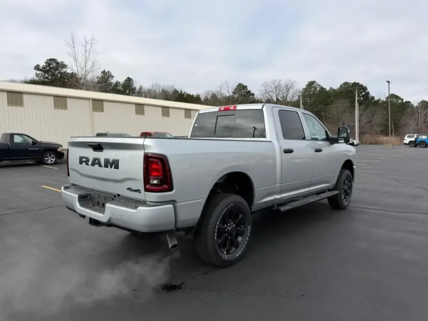 2026 /Diesel Gray/Black Cloth Ram 2500 Tradesman (3C6UR5CJ8TG) with an 6.4L V8 HEMI HD engine, 6A transmission, located at 970 Woodlawn Dr., Farmington, MO, 63640, (573) 431-7800, 37.825642, -90.468674 - Whether you're hauling a camper out to St. Joe State Park, towing a work trailer down US67 before sunrise, or simply want a truck that feels ready for anything the Ozarks throw your way, this **2026 Ram 2500 Tradesman** is built for the life you actually live. With just **5 miles** on the odometer, - Photo#2