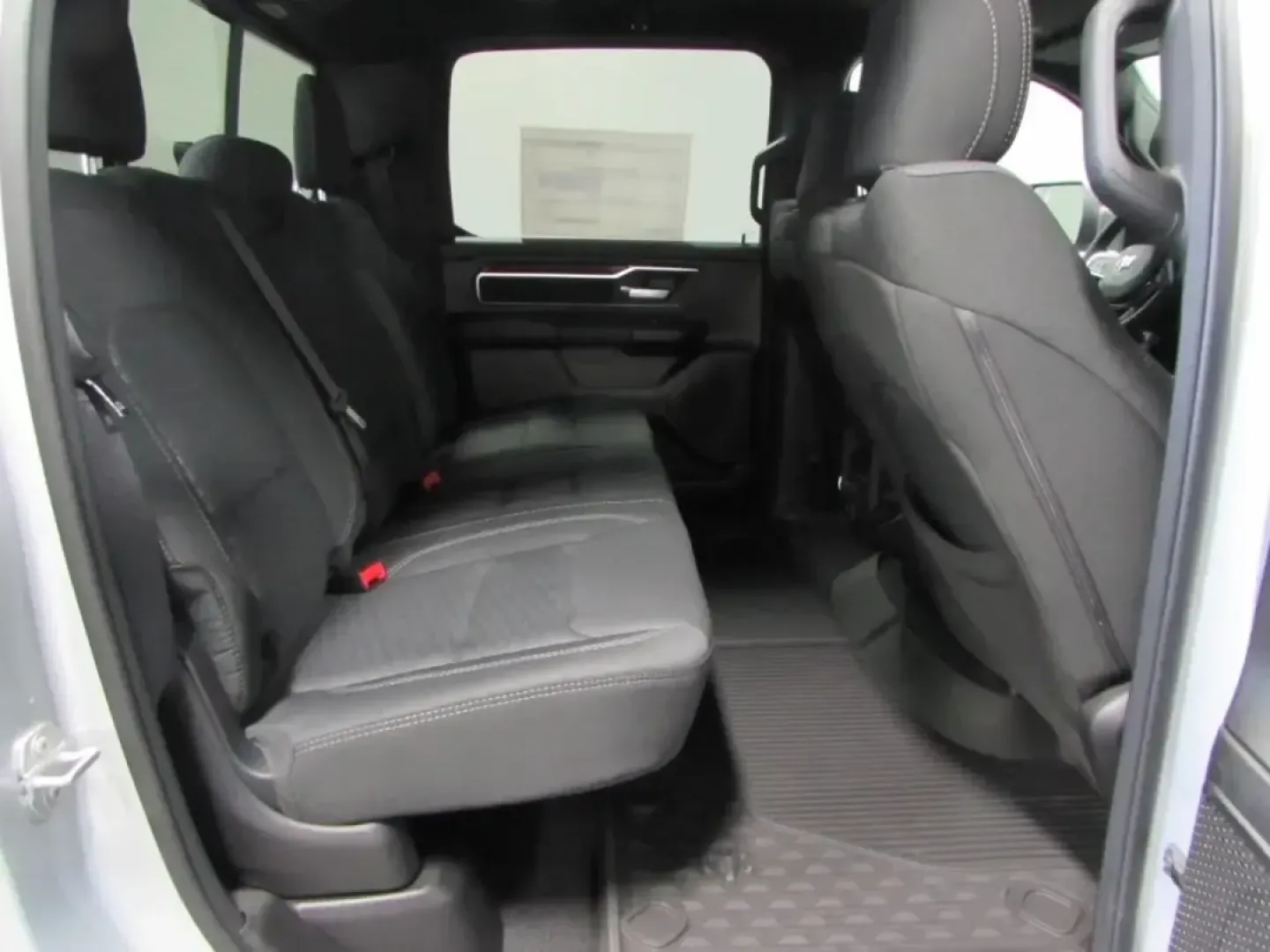 2026 /Black Ram 1500 Big Horn/Lone Star (1C6SRFFT2TN) with an 5.7L V8 OHV 16V engine, 8A transmission, located at 12830 Highway 21, De Soto, MO, 63020, (636) 337-7777, 38.153099, -90.573624 - Weekend lake runs to Washington State Park, early-morning commutes up Highway 21, and hauling weekend projects without breaking a sweat-this 2026 Ram 1500 Big Horn 4x4 is built for the De Soto lifestyle. With just 5 miles on the odometer, it delivers that new-truck feel while still fitting shoppers - Photo#18