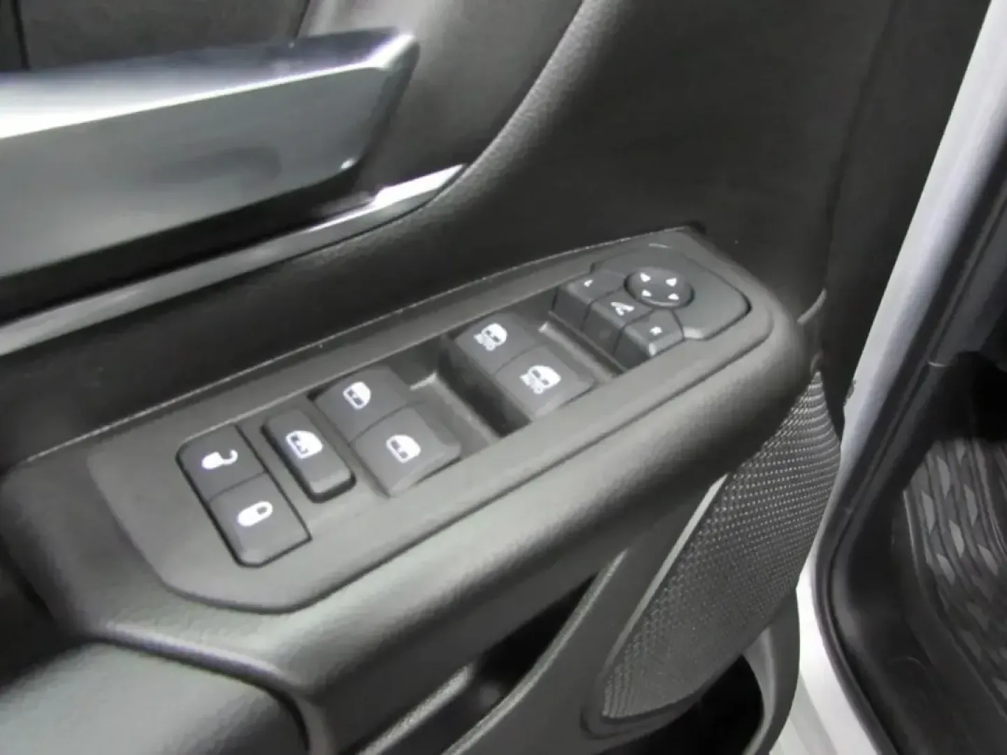 2026 /Black Ram 1500 Big Horn/Lone Star (1C6SRFFT2TN) with an 5.7L V8 OHV 16V engine, 8A transmission, located at 12830 Highway 21, De Soto, MO, 63020, (636) 337-7777, 38.153099, -90.573624 - Weekend lake runs to Washington State Park, early-morning commutes up Highway 21, and hauling weekend projects without breaking a sweat-this 2026 Ram 1500 Big Horn 4x4 is built for the De Soto lifestyle. With just 5 miles on the odometer, it delivers that new-truck feel while still fitting shoppers - Photo#19