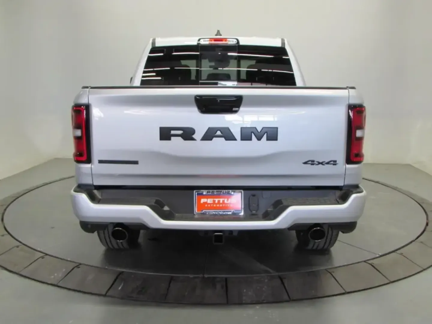 2026 /Black Ram 1500 Big Horn/Lone Star (1C6SRFFT2TN) with an 5.7L V8 OHV 16V engine, 8A transmission, located at 12830 Highway 21, De Soto, MO, 63020, (636) 337-7777, 38.153099, -90.573624 - Weekend lake runs to Washington State Park, early-morning commutes up Highway 21, and hauling weekend projects without breaking a sweat-this 2026 Ram 1500 Big Horn 4x4 is built for the De Soto lifestyle. With just 5 miles on the odometer, it delivers that new-truck feel while still fitting shoppers - Photo#5