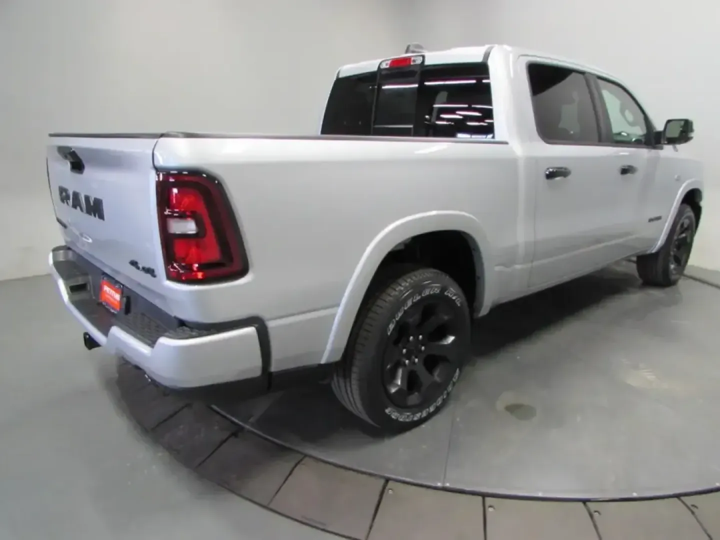 2026 /Black Ram 1500 Big Horn/Lone Star (1C6SRFFT2TN) with an 5.7L V8 OHV 16V engine, 8A transmission, located at 12830 Highway 21, De Soto, MO, 63020, (636) 337-7777, 38.153099, -90.573624 - Weekend lake runs to Washington State Park, early-morning commutes up Highway 21, and hauling weekend projects without breaking a sweat-this 2026 Ram 1500 Big Horn 4x4 is built for the De Soto lifestyle. With just 5 miles on the odometer, it delivers that new-truck feel while still fitting shoppers - Photo#6