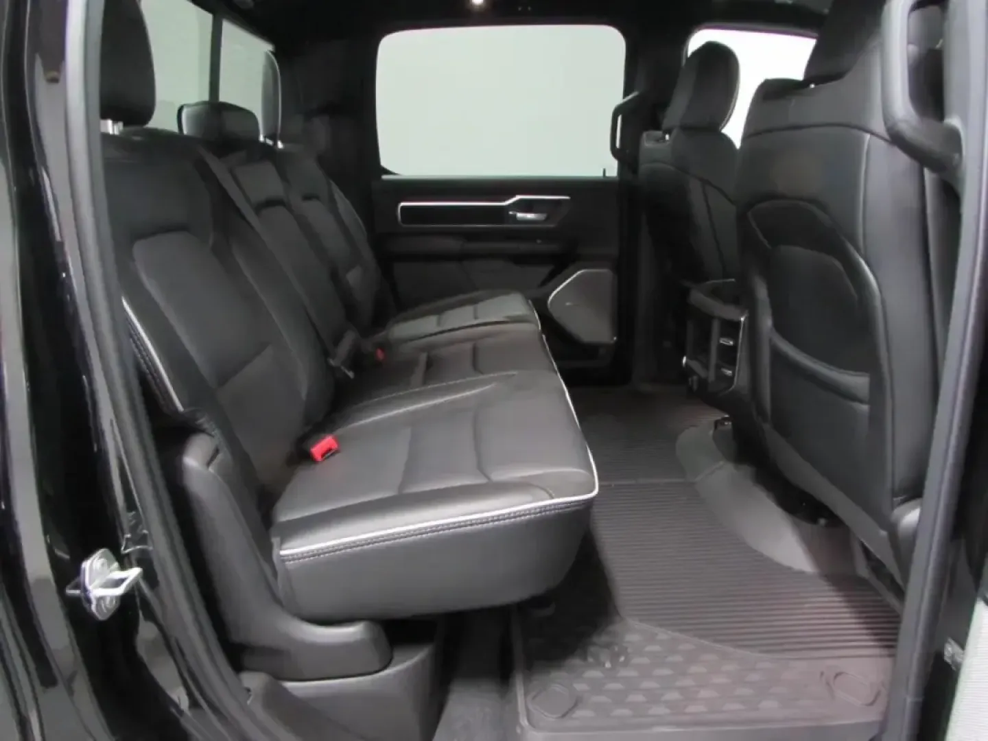 2026 /Black Ram 1500 Laramie (1C6SRFJT0TN) with an 5.7L V8 OHV 16V engine, Automatic transmission, located at 12830 Highway 21, De Soto, MO, 63020, (636) 337-7777, 38.153099, -90.573624 - When your weekends bounce between hauling gear to a campsite, towing a trailer to the lake, and still needing a comfortable daily driver for the Monday commute, a full-size truck has to do it all without feeling like work. This **2026 Ram 1500 Laramie** is built for that lifestyle-refined enough for - Photo#18