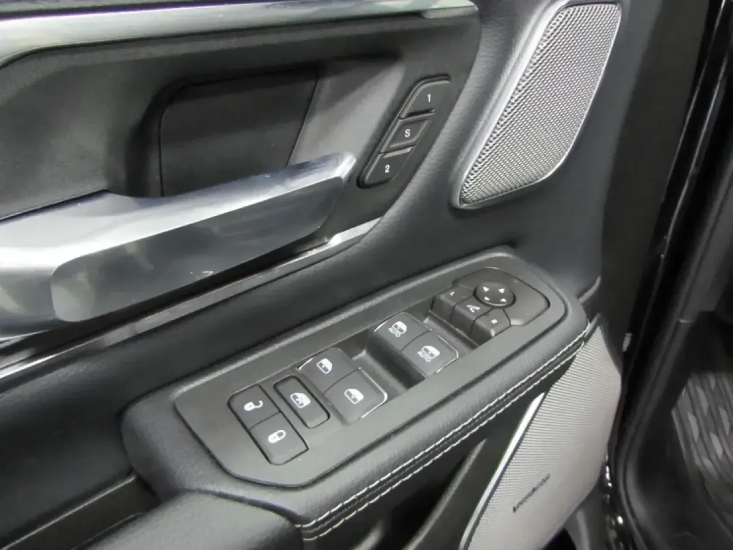 2026 /Black Ram 1500 Laramie (1C6SRFJT0TN) with an 5.7L V8 OHV 16V engine, Automatic transmission, located at 12830 Highway 21, De Soto, MO, 63020, (636) 337-7777, 38.153099, -90.573624 - When your weekends bounce between hauling gear to a campsite, towing a trailer to the lake, and still needing a comfortable daily driver for the Monday commute, a full-size truck has to do it all without feeling like work. This **2026 Ram 1500 Laramie** is built for that lifestyle-refined enough for - Photo#19