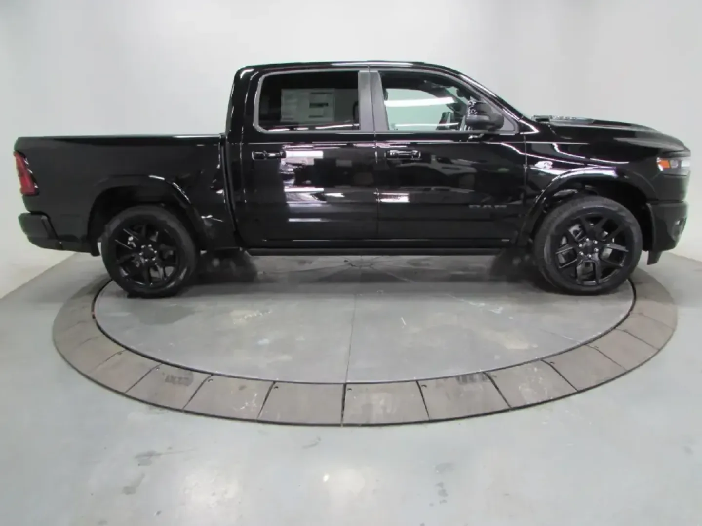 2026 /Black Ram 1500 Laramie (1C6SRFJT0TN) with an 5.7L V8 OHV 16V engine, Automatic transmission, located at 12830 Highway 21, De Soto, MO, 63020, (636) 337-7777, 38.153099, -90.573624 - When your weekends bounce between hauling gear to a campsite, towing a trailer to the lake, and still needing a comfortable daily driver for the Monday commute, a full-size truck has to do it all without feeling like work. This **2026 Ram 1500 Laramie** is built for that lifestyle-refined enough for - Photo#7