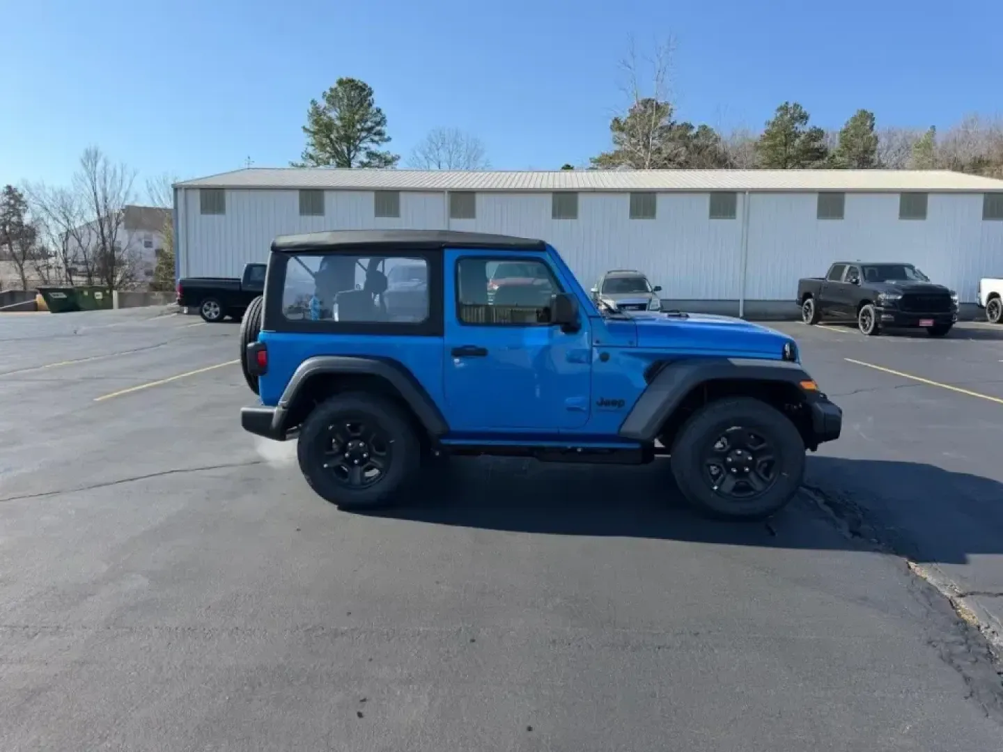 2026 /Black Cloth Jeep Wrangler Sport (1C4PJXAN5TW) with an 2.0L engine, 6M transmission, located at 970 Woodlawn Dr., Farmington, MO, 63640, (573) 431-7800, 37.825642, -90.468674 - Weekend trails, lake days, and winter-weather confidence all start with the right SUV-and this **2026 Jeep Wrangler Sport 4x4** is built for the Farmington lifestyle. Whether you're packing up for a quick escape to **St. Joe State Park**, heading out toward **Flat River** for fishing, or just commut - Photo#1