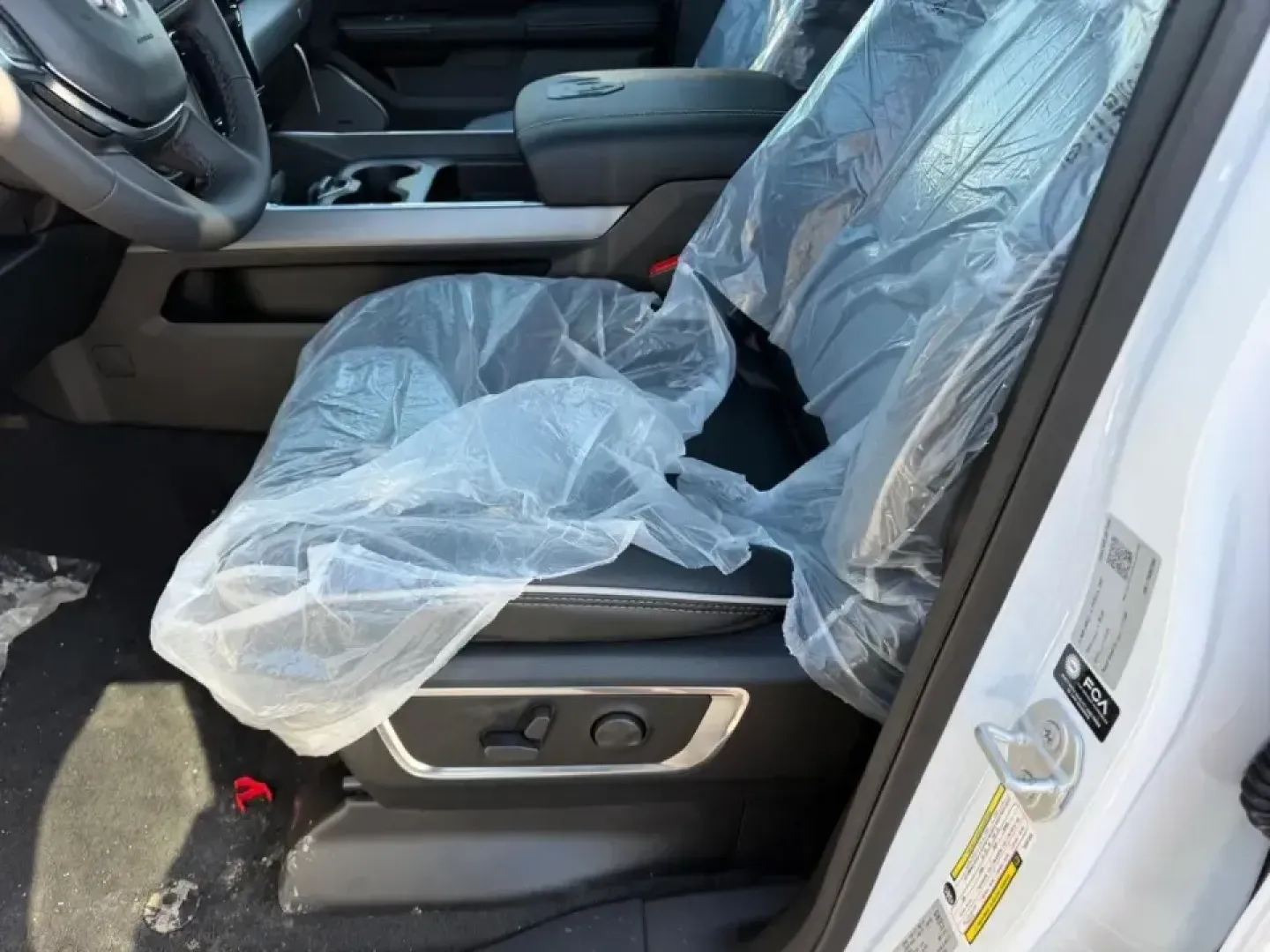 2026 /Black Leather Ram 1500 Laramie (1C6SRFJT7TN) with an 5.7L engine, Automatic transmission, located at 970 Woodlawn Dr., Farmington, MO, 63640, (573) 431-7800, 37.825642, -90.468674 - Whether you're towing the boat out toward Mark Twain Lake, hauling gear for a weekend at St. Joe State Park, or simply wanting a confident daily driver for the commute along US-67, this truck fits the lifestyle: the **2026 Ram 1500 Laramie 4x4** blends upscale comfort with real-world capability in a - Photo#19