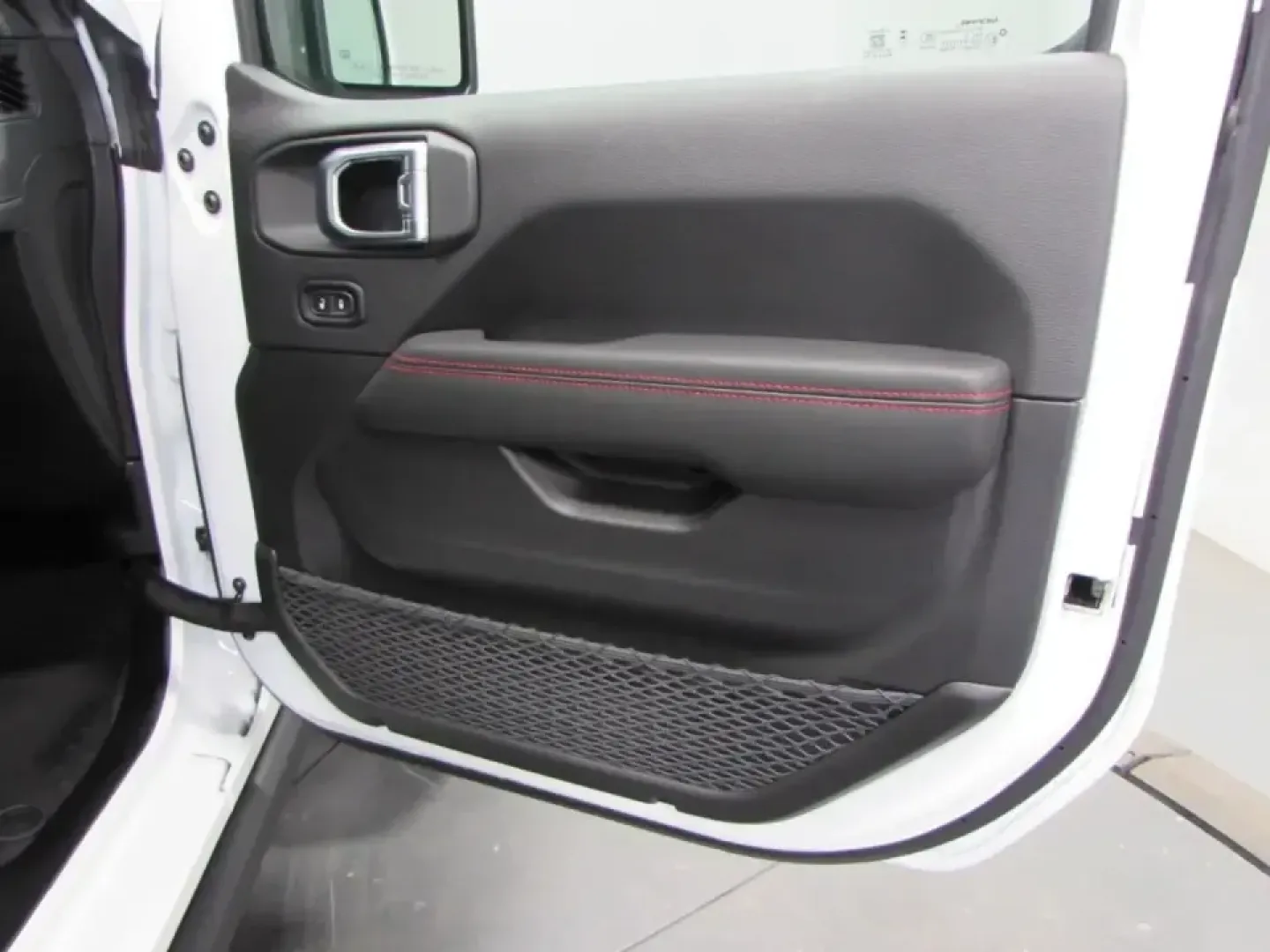 2026 /Black Jeep Wrangler Rubicon (1C4PJXFG2TW) with an 3.6L V6 DOHC 24V engine, 6M transmission, located at 12830 Highway 21, De Soto, MO, 63020, (636) 337-7777, 38.153099, -90.573624 - Weekend adventures don't have to wait for someday. If your ideal Saturday starts with coffee in De Soto and ends with mud on the tires after a run out toward St. Francois State Park or a scenic cruise along Highway 21, this 2026 Jeep Wrangler Rubicon is built for that lifestyle-trail-capable, commut - Photo#15